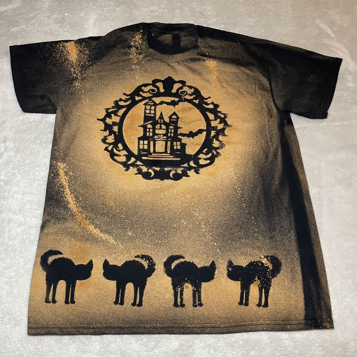 Other Halloween Bleach Wash T-Shirt Black Medium Haunted House Size US M / EU 48-50 / 2 - 3 Thumbnail