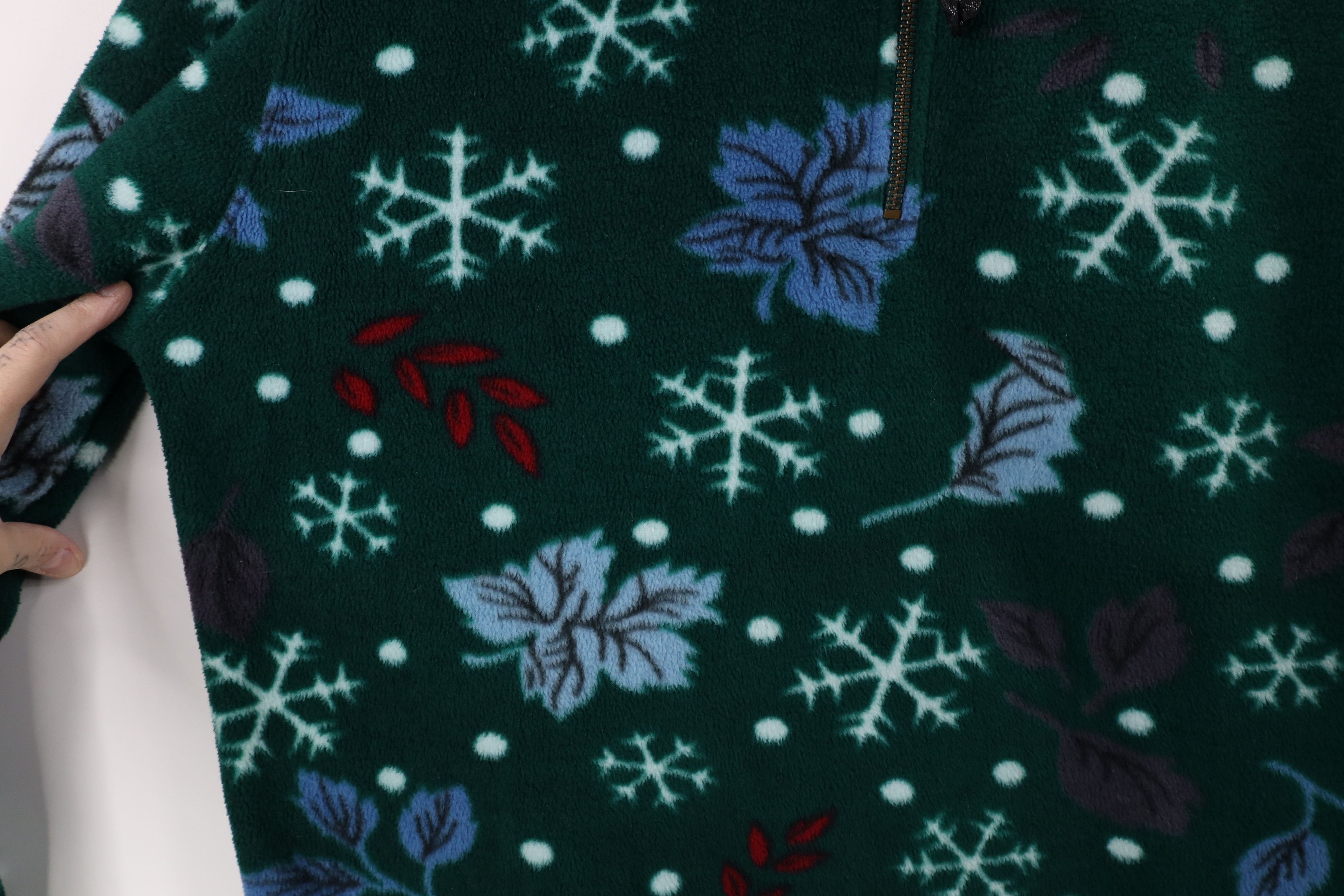 Vintage Vintage 90s Streetwear Snowflake Half Zip Fleece Sweater Size L / US 10 / IT 46 - 6 Thumbnail
