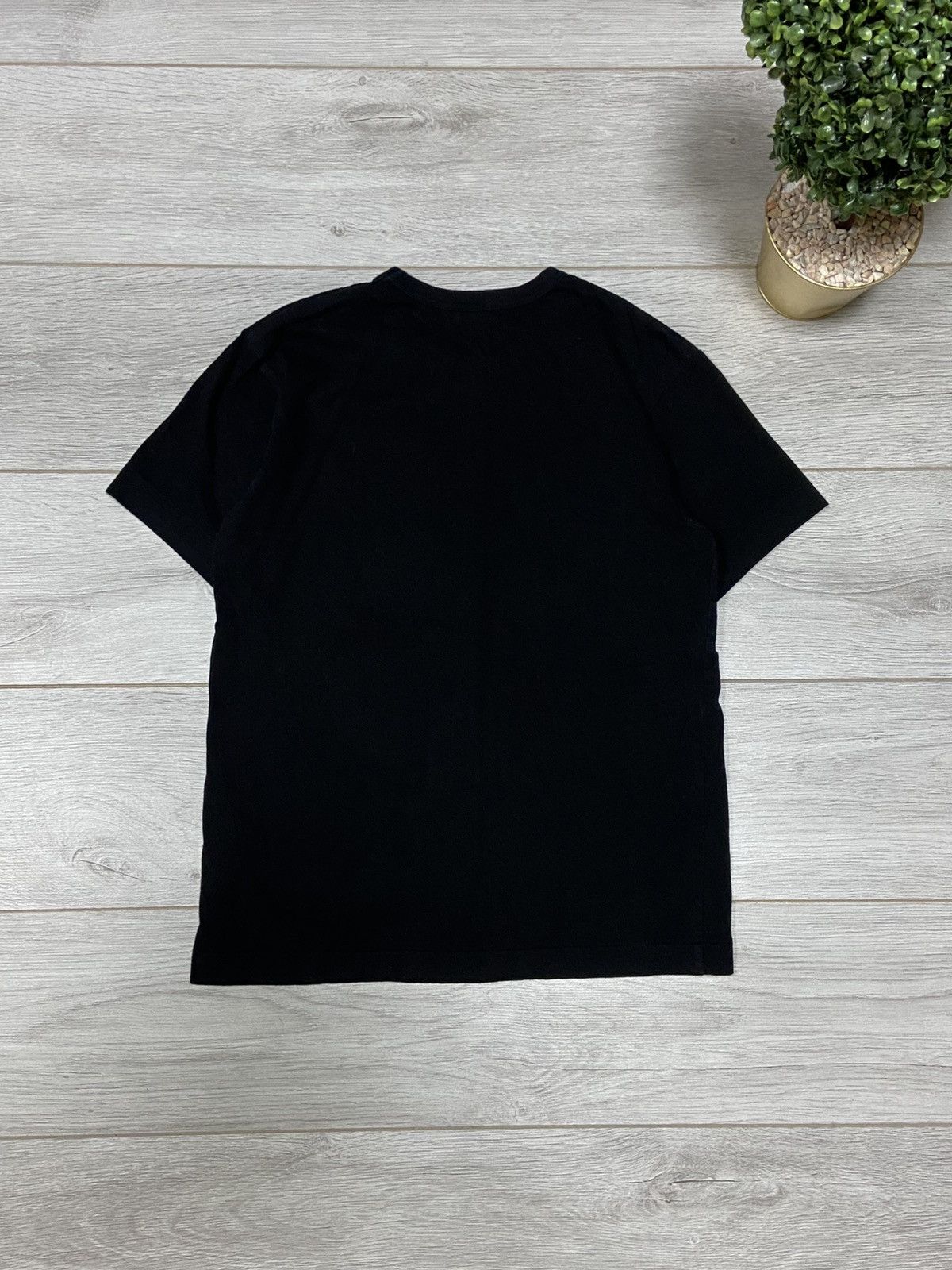 Comme des Garcons PLAY PLAY vintage Comme des garçons big print logo heart t-shirt Size US M / EU 48-50 / 2 - 9 Thumbnail