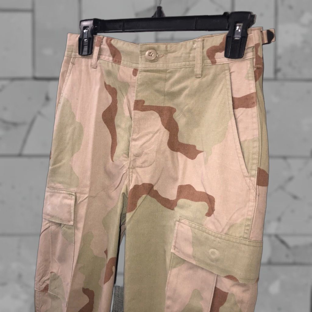 Vintage VINTAGE Mens Beige Camouflage Military Pants Size XS Long Size US 27 - 1 Thumbnail