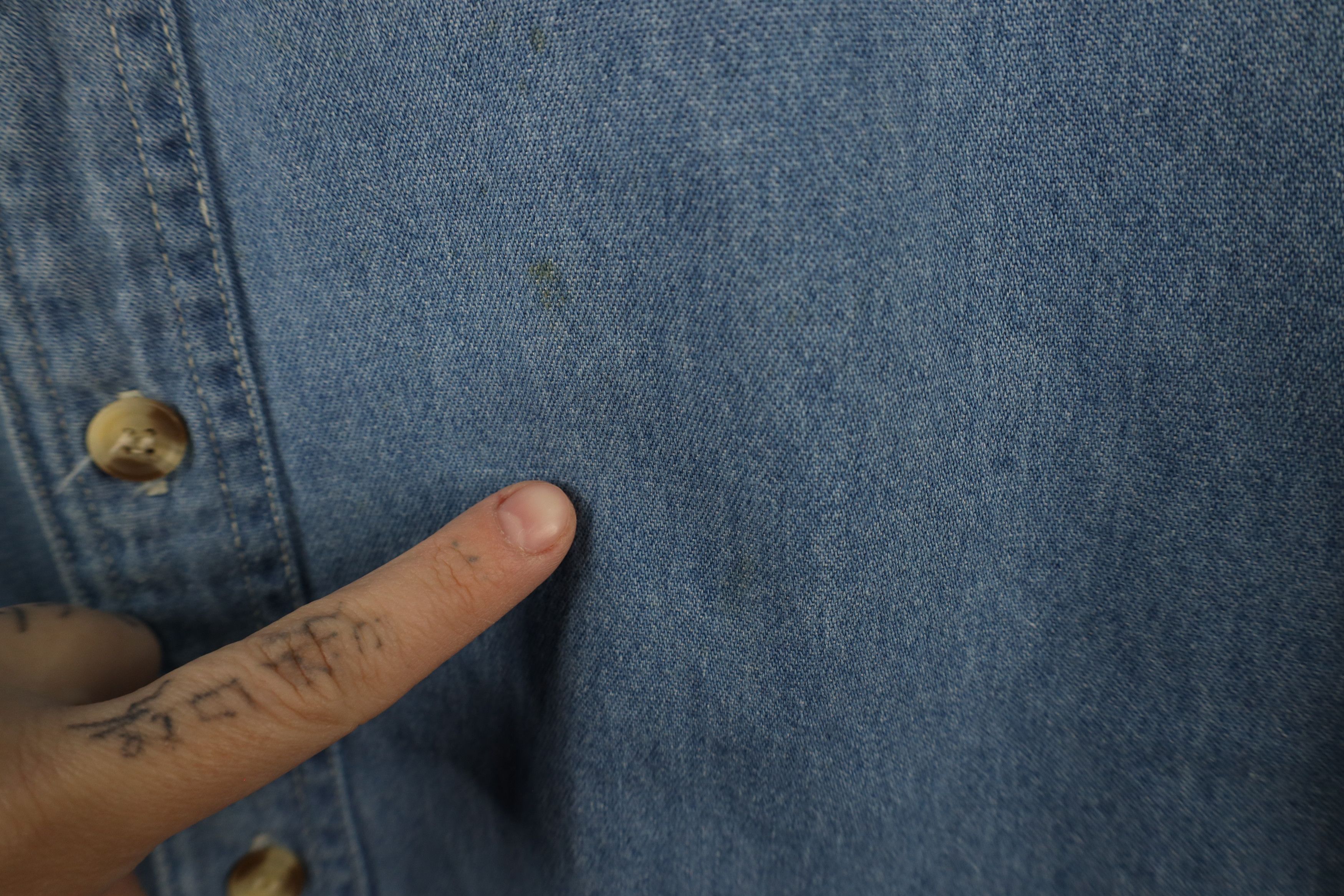 Vintage Vintage 90s Streetwear Blank Denim Jean Button Down Shirt Size US M / EU 48-50 / 2 - 4 Thumbnail