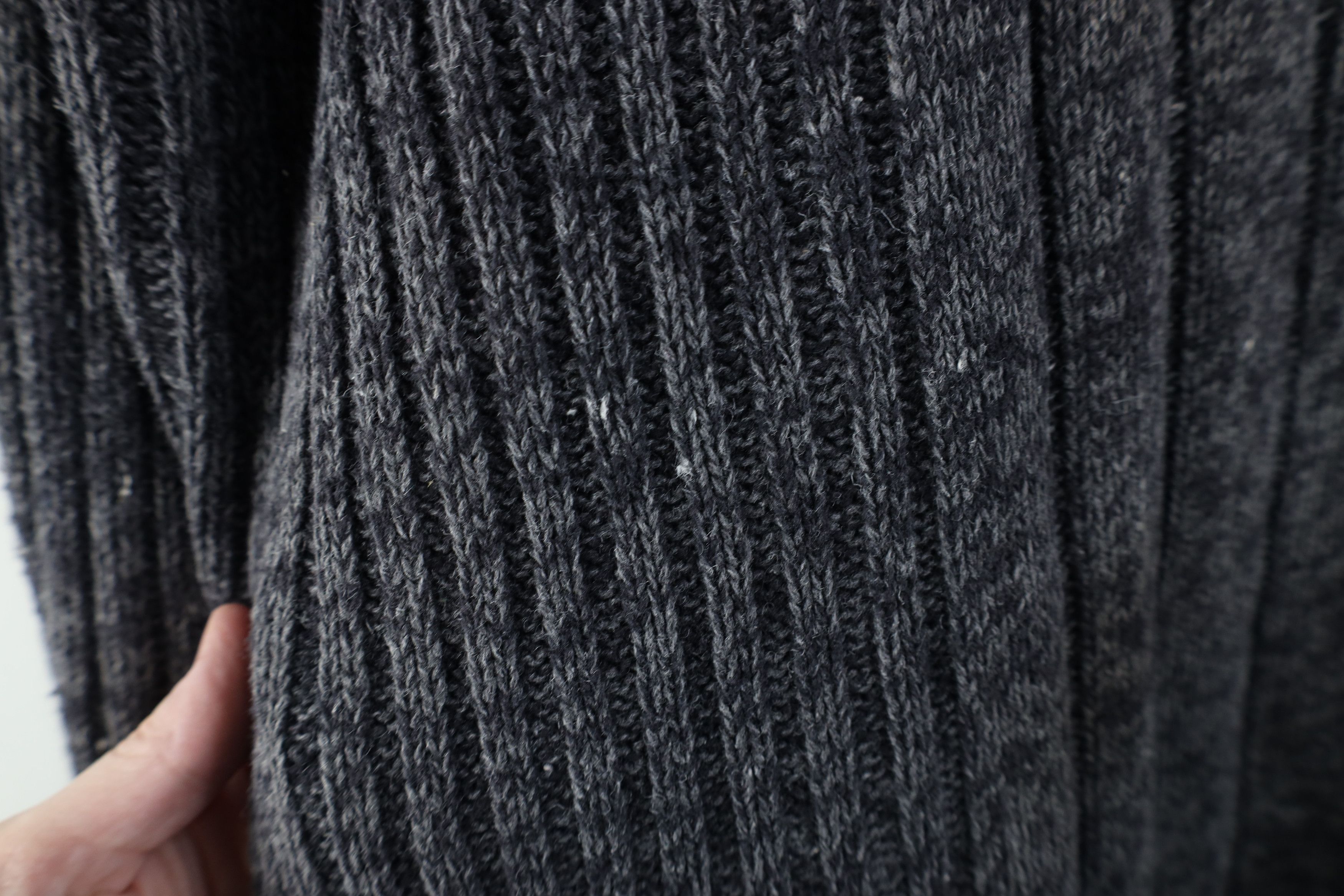 Vintage Vintage 90s Streetwear Ribbed Knit Henley Sweater Gray Size US XL / EU 56 / 4 - 8 Thumbnail