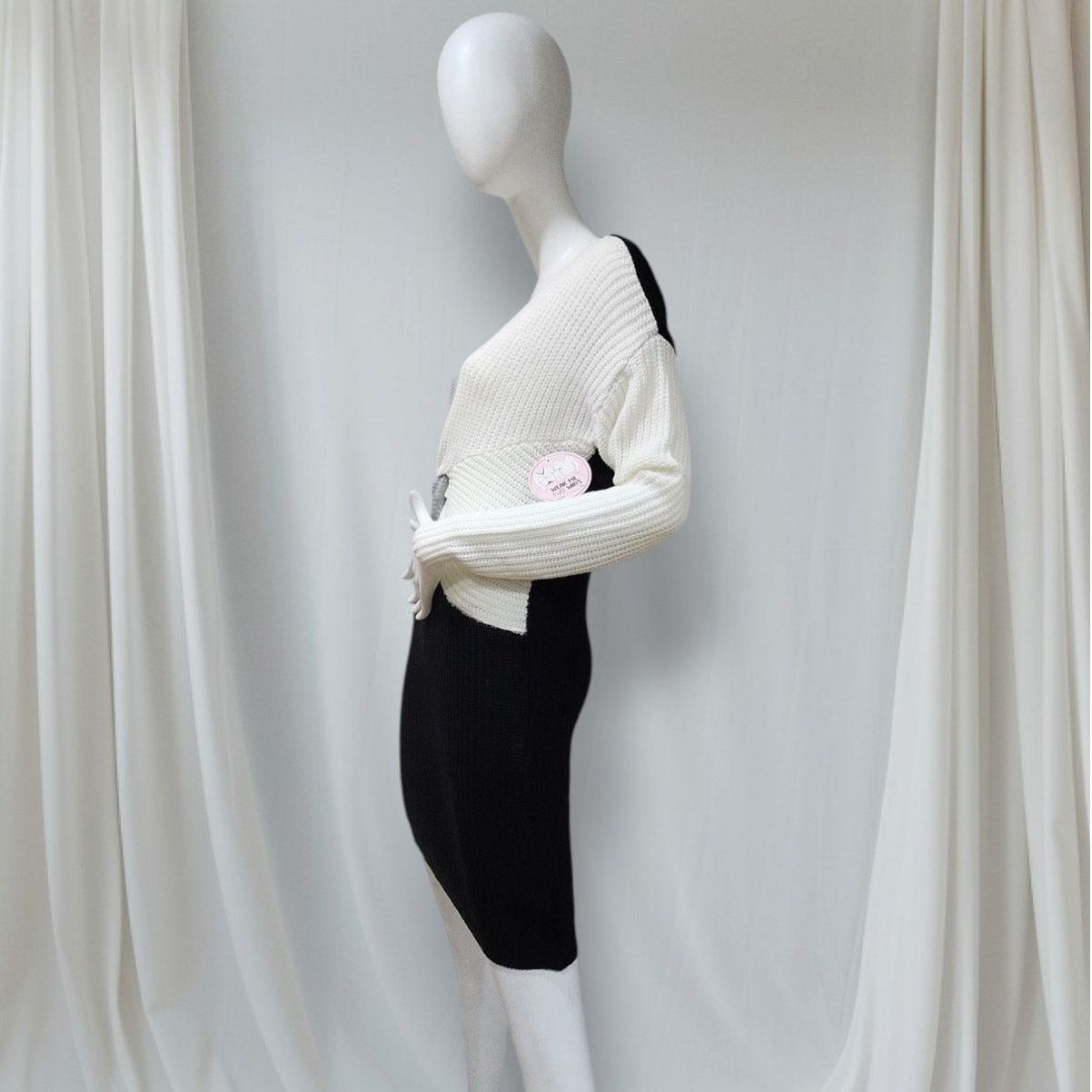 Macys Chic Modern Knitted Dress | White, Black & Gray 3-Tone | M Size M / US 6-8 / IT 42-44 - 12 Thumbnail