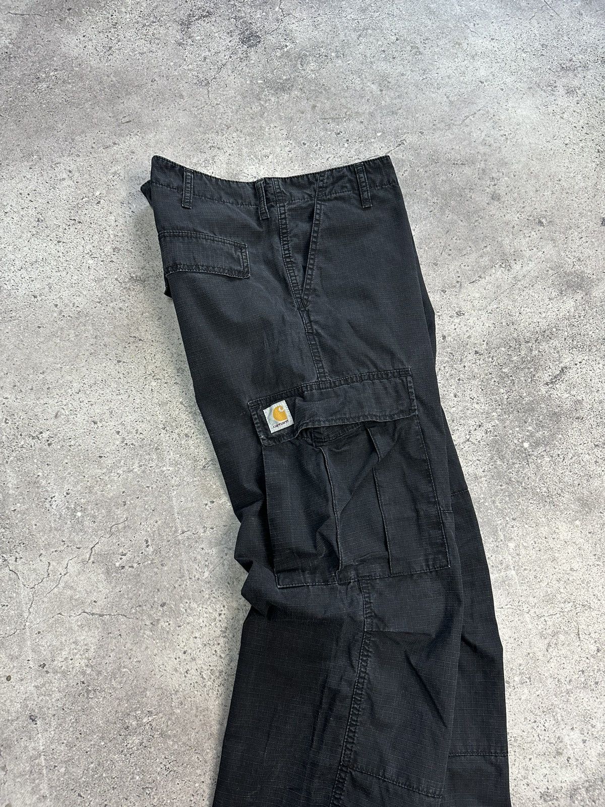 Carhartt × Vintage Vintage Carhartt Cargo Distressed Pants Faded Black Y2K Size US 34 / EU 50 - 3 Thumbnail