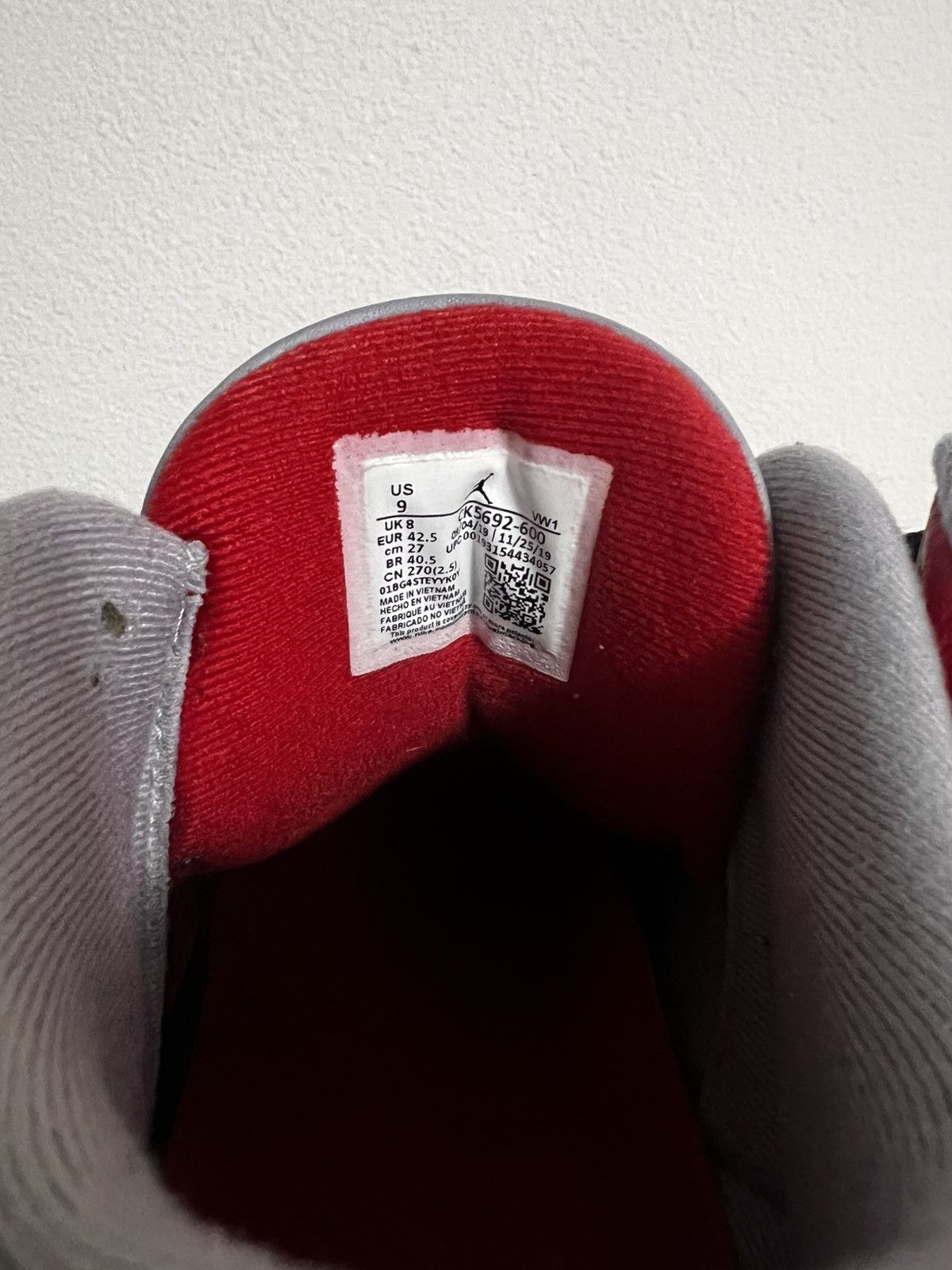 Jordan Brand Jordan 3 Cement Reds Size US 9 / EU 42 - 5 Thumbnail