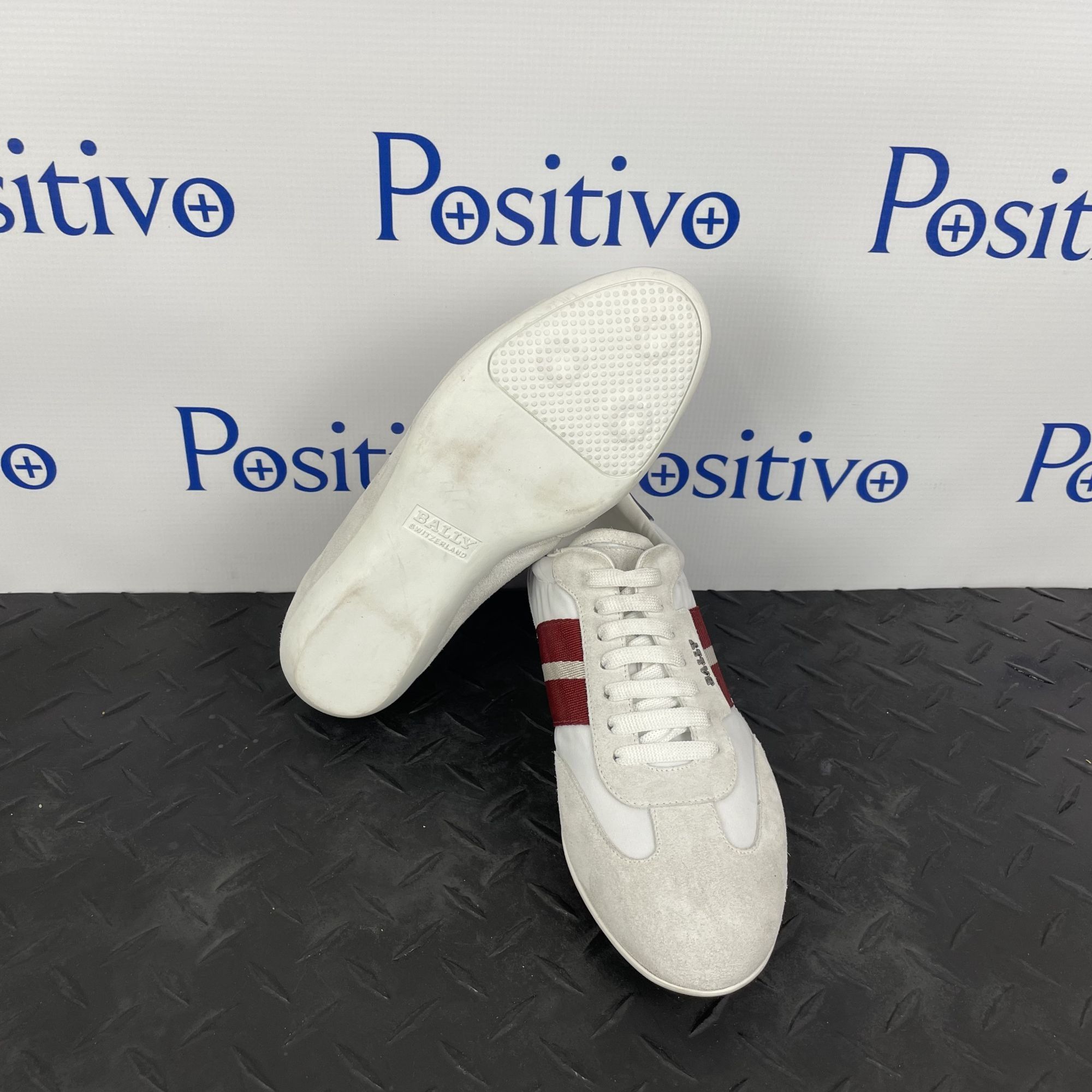 Bally Bally Haldin White Suede Low Top Sneakers US 6 w/ Defect Size US 6 / EU 39 - 6 Thumbnail