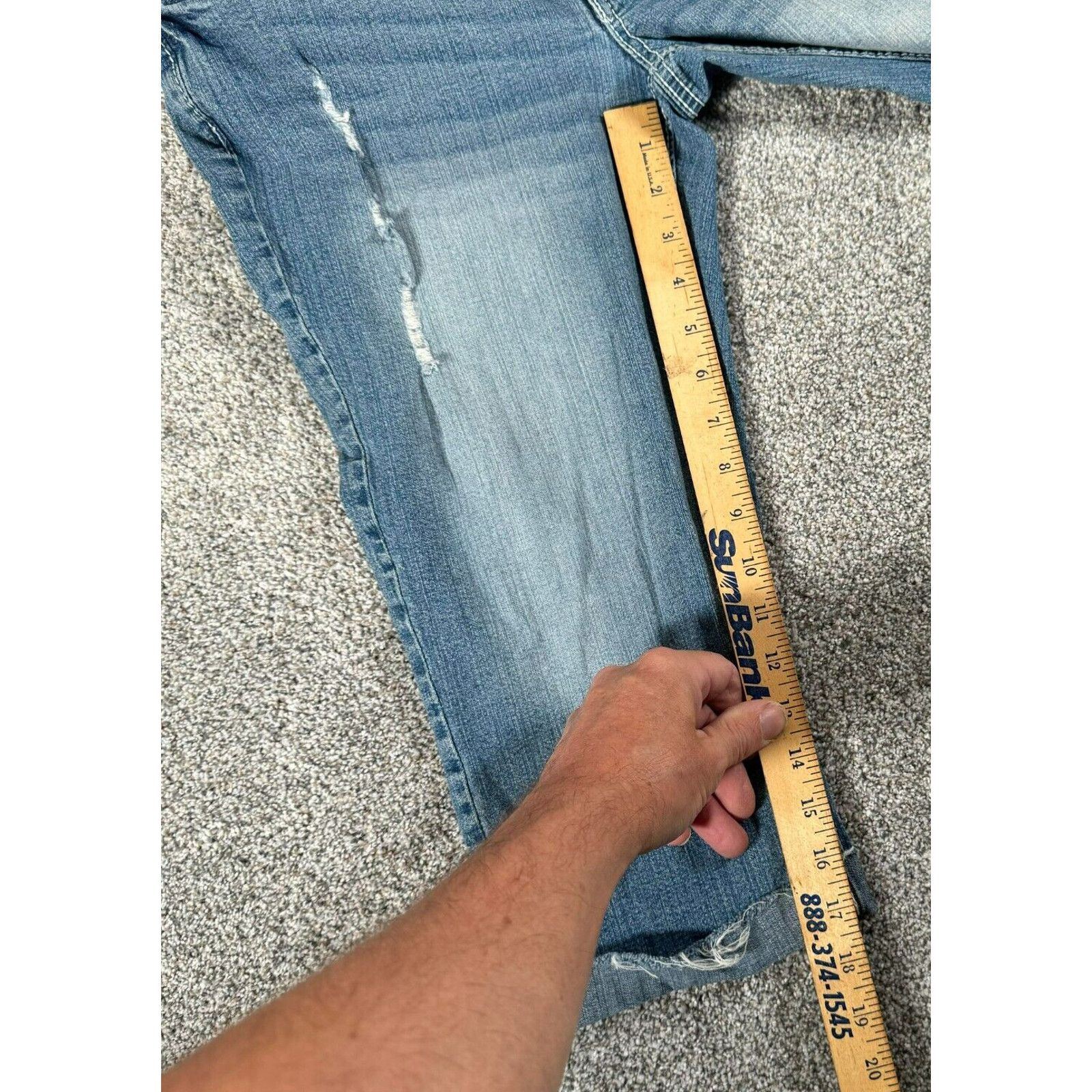 Other Y2K Capri Jeans Womens 8 Cuffed Distressed Grunge Ripped Size 30" / US 8 / IT 44 - 14 Thumbnail
