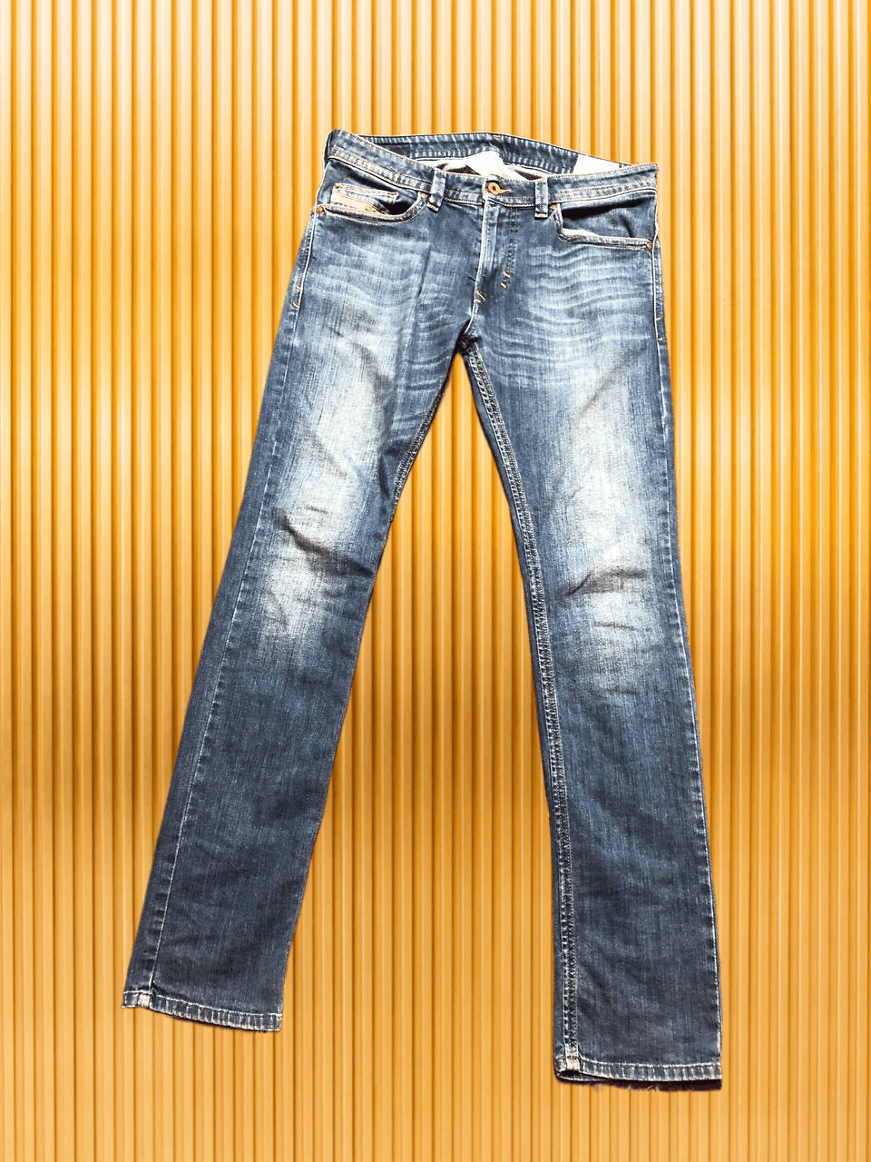 Diesel DIESEL DISTRESSED THAVAR STRAIGHT JEANS Size US 32 / EU 48 - 1 Thumbnail