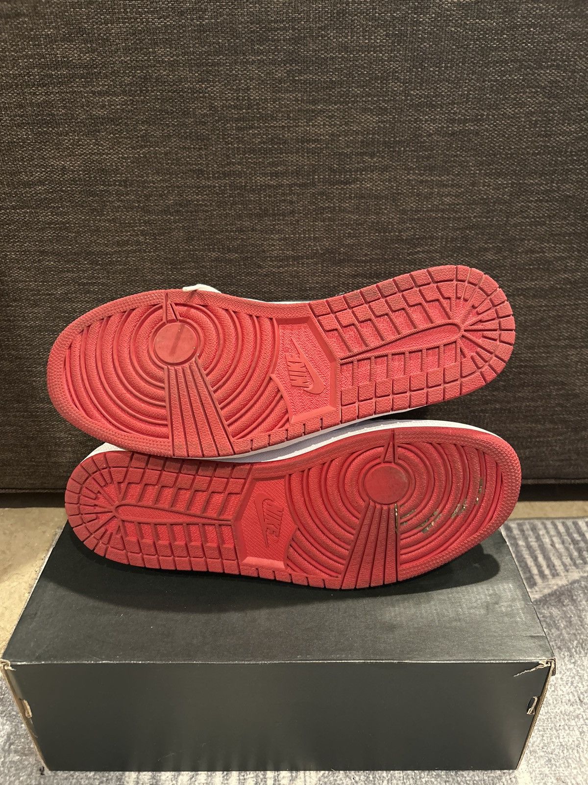 Jordan Brand Jordan 1 low “University Red” with box Size US 12 / EU 45 - 4 Thumbnail