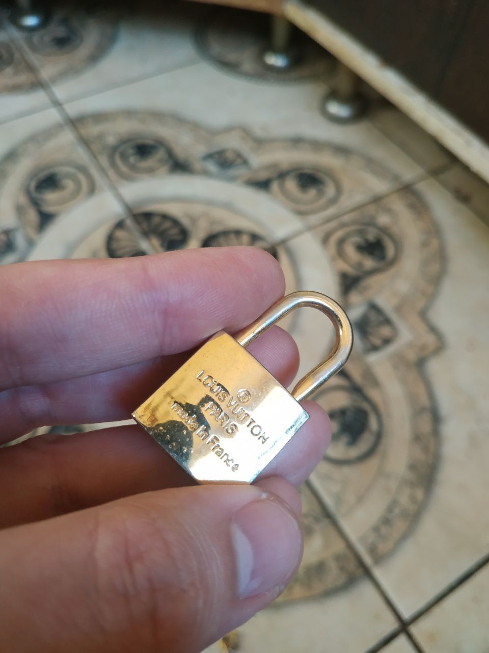 Louis Vuitton Louis Vuitton Padlock and Key Set - Authentic Gold Brass Size ONE SIZE - 10 Thumbnail