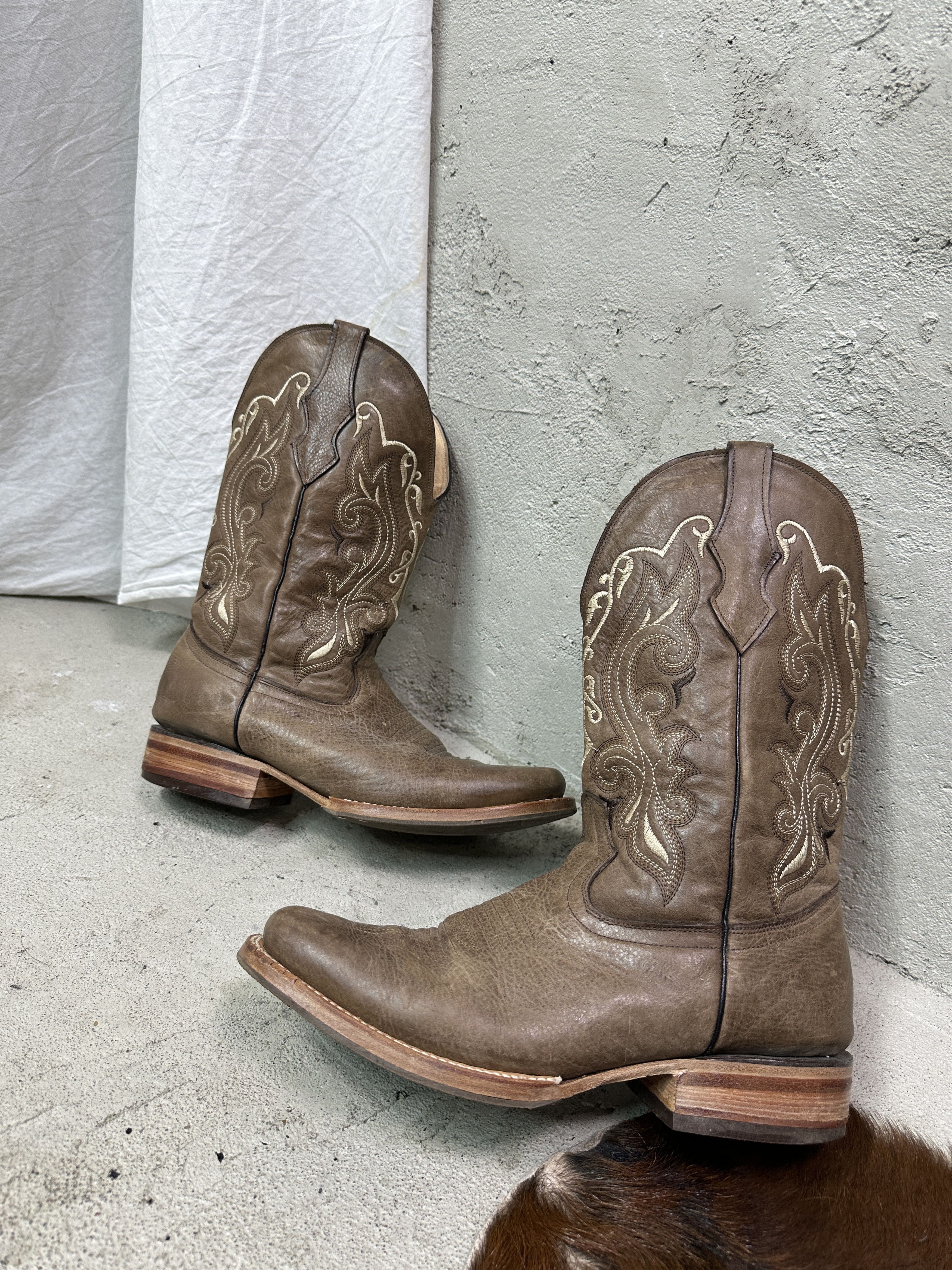 Vintage Vintage Leather Western Cowboy Boots 90s Size US 12 / IT 42 - 1 Thumbnail