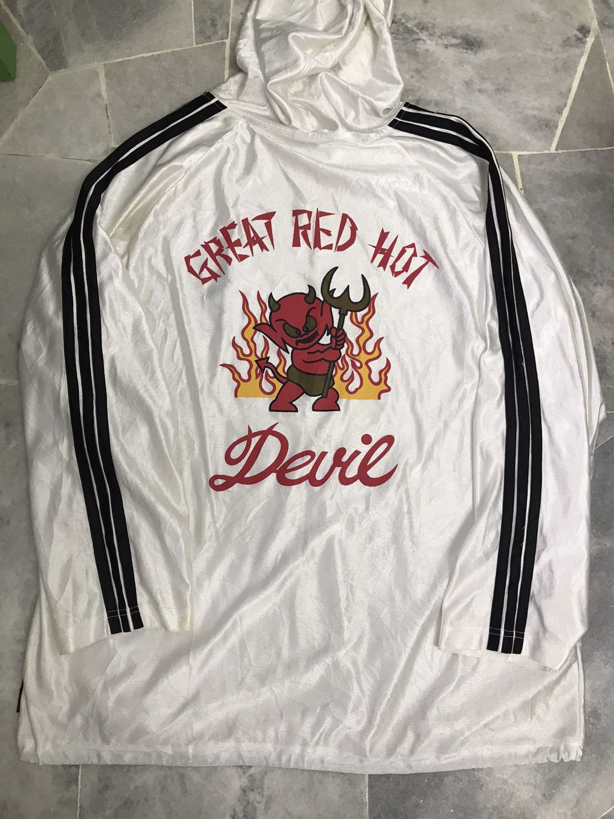 Dogtown × Rap Tees Vintage Dogtown Great Red Hot Devil Hoodie Jersey Rap tee Size US L / EU 52-54 / 3 - 8 Thumbnail