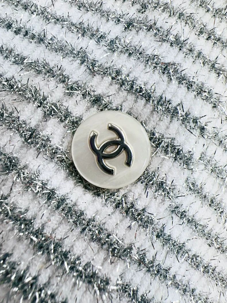 Chanel Chanel Beach Series White and Gray Silk Striped Knitted Ca Size XXS / US 00 / IT 34 - 5 Thumbnail