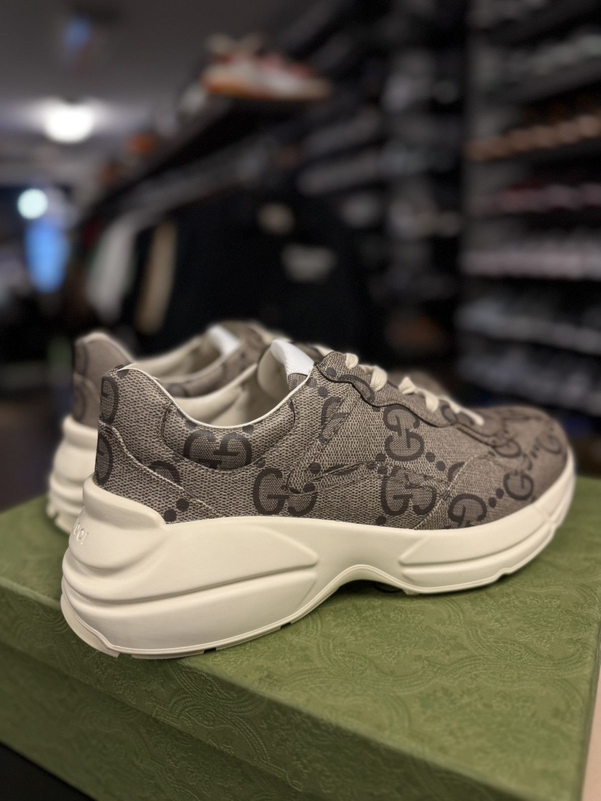 Gucci Gucci Beige Monogram Rhyton Sneakers Size 9G/9.5US Size US 9.5 / EU 42-43 - 7 Thumbnail