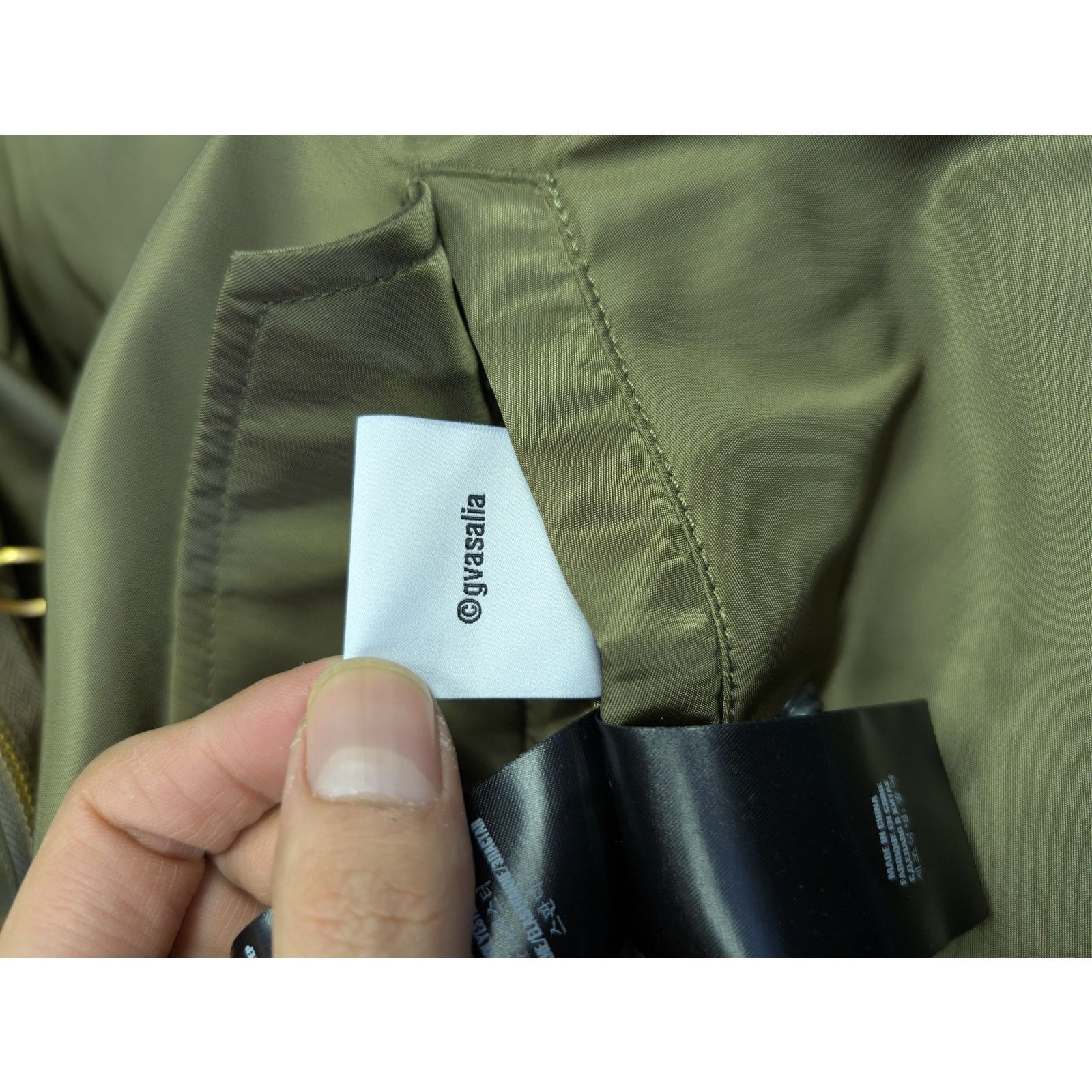 Vetements o1rshd1 Cargo Bomber Jacket in Green Size US M / EU 48-50 / 2 - 21 Thumbnail