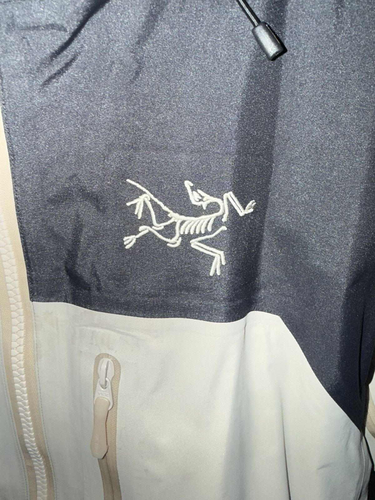 Arc'teryx Arc’teryx Beta Insulated Jacket — Two-Tone Black/Sand Size US S / EU 44-46 / 1 - 5 Thumbnail