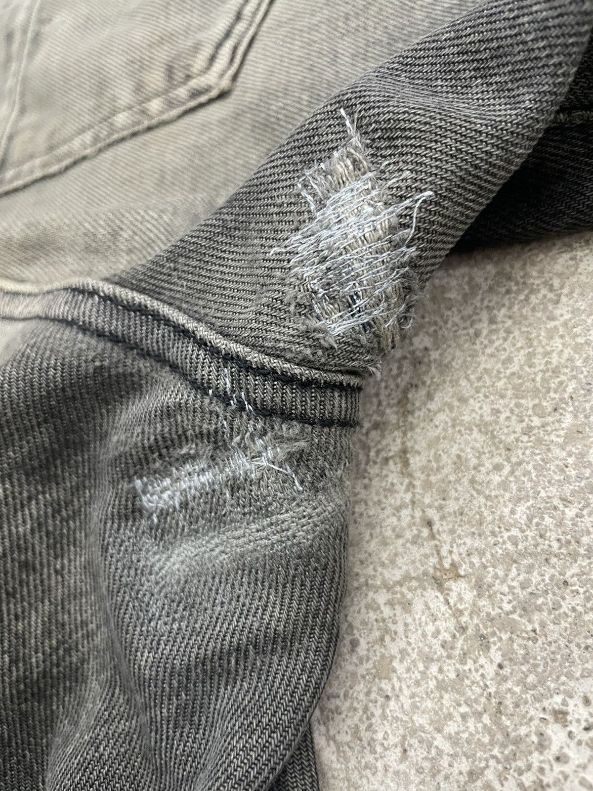 Emporio Armani Emperio Armani Distress Repaired Two Tone Denim Buttonfly Size US 35 - 14 Thumbnail