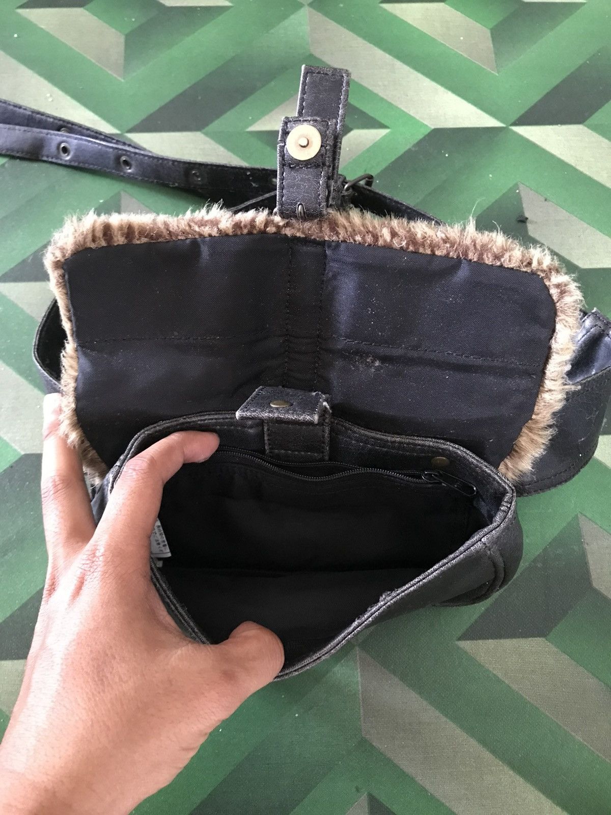 Japanese Brand Vibtage Leather Pouch Bag Size ONE SIZE - 3 Thumbnail