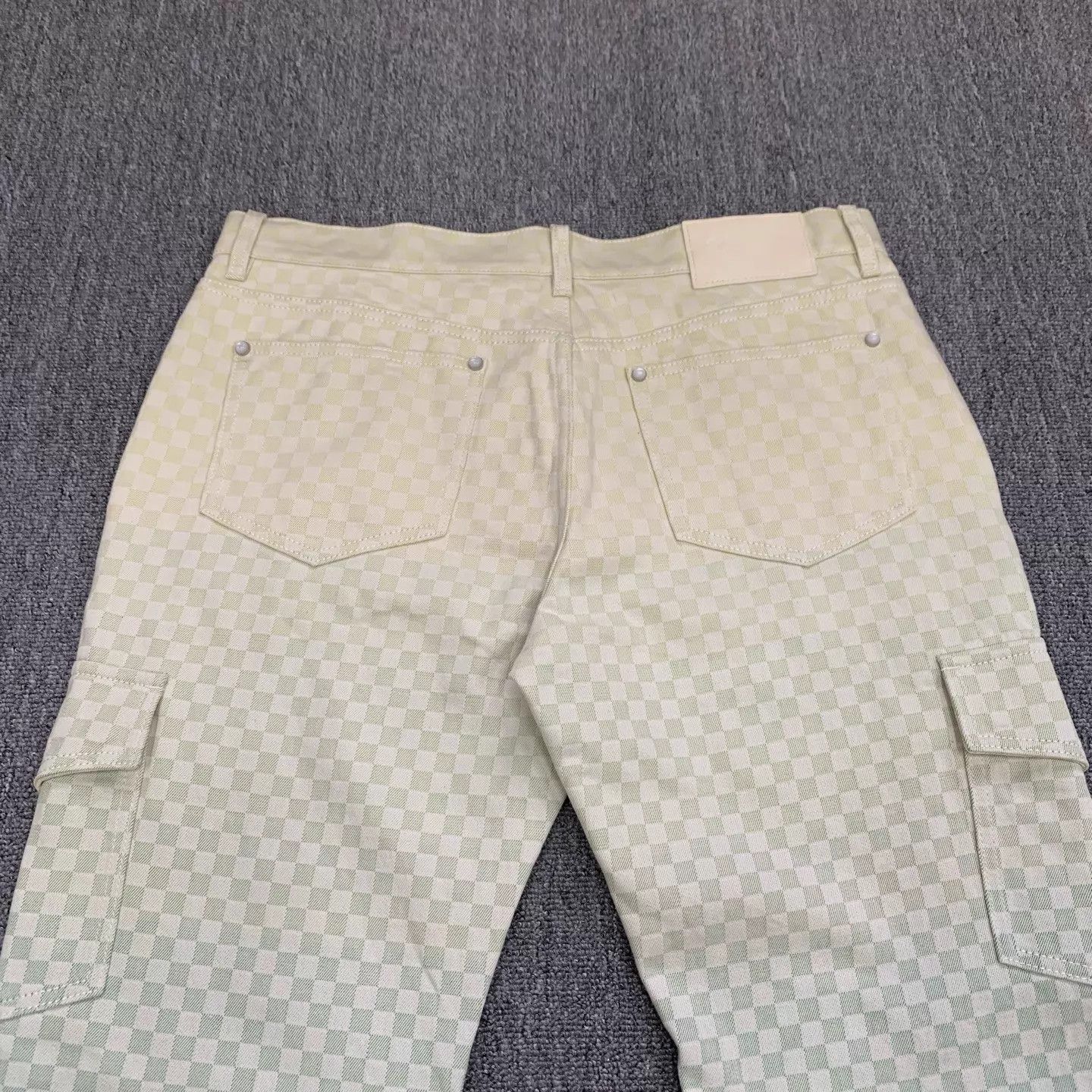 Louis Vuitton LV Checkerboard Gradient Jeans 34 NWT Size US 34 / EU 50 - 9 Thumbnail
