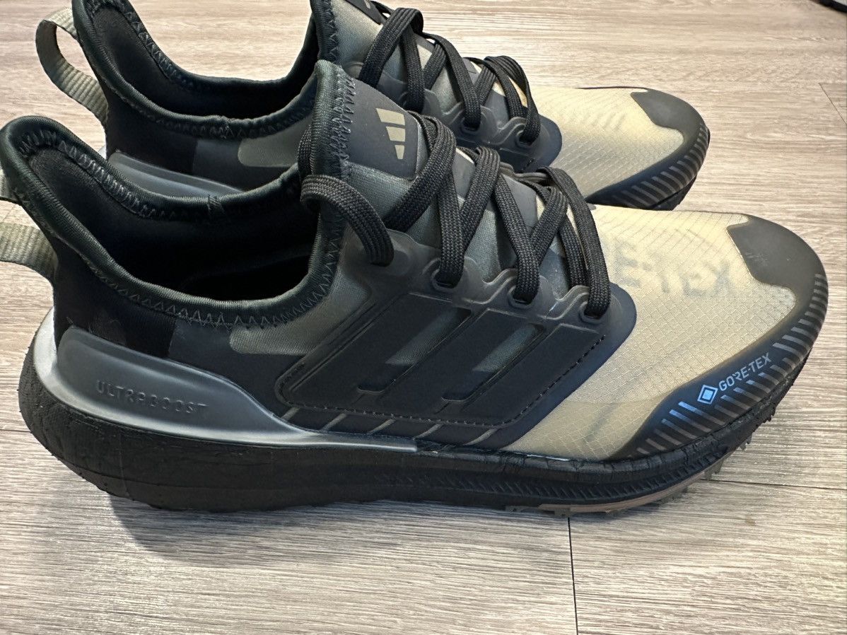 Adidas Ultraboost Light GORE-TEX Size US 7.5 / EU 40-41 - 1 Thumbnail