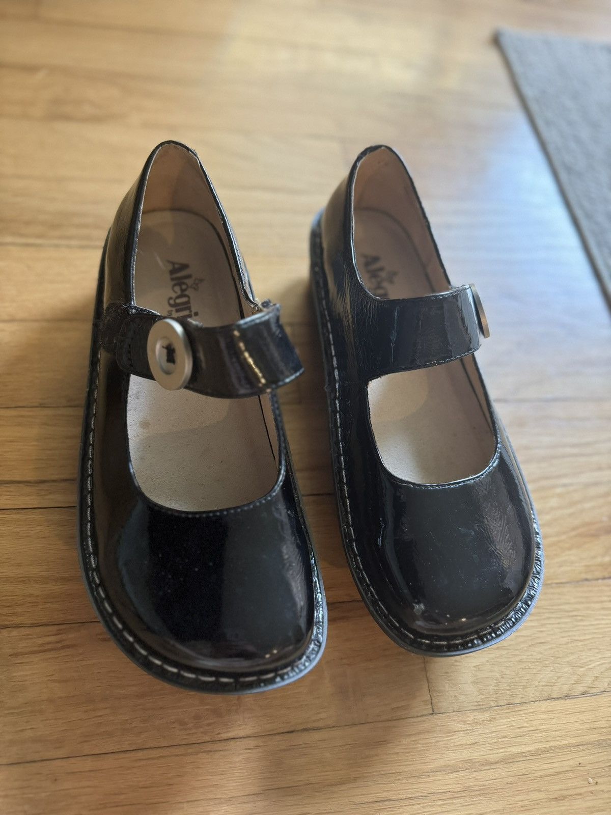 Other Womens Alegria Black Paloma Leather Mary Jane Shoes US 9 Size US 9 / IT 39 - 2 Thumbnail