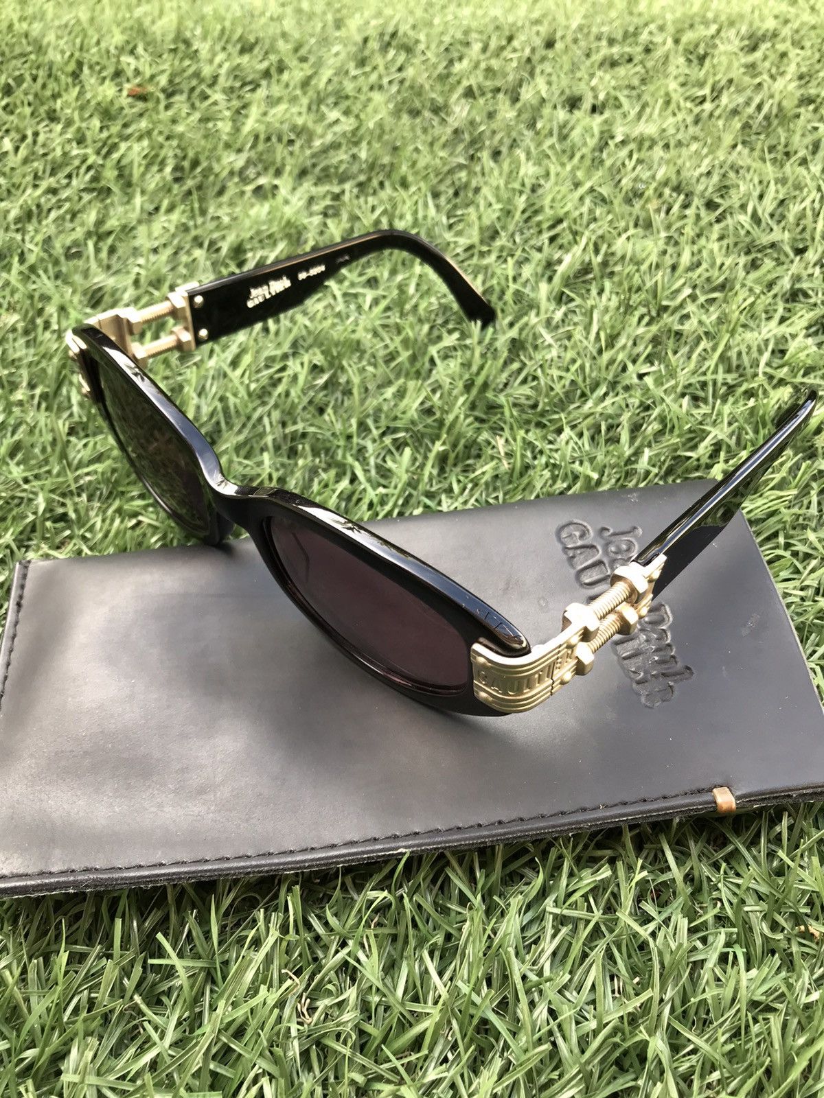 Jean Paul Gaultier jean Paul Gaultier 56-5204 Vintage Sunglasses Size ONE SIZE - 4 Thumbnail