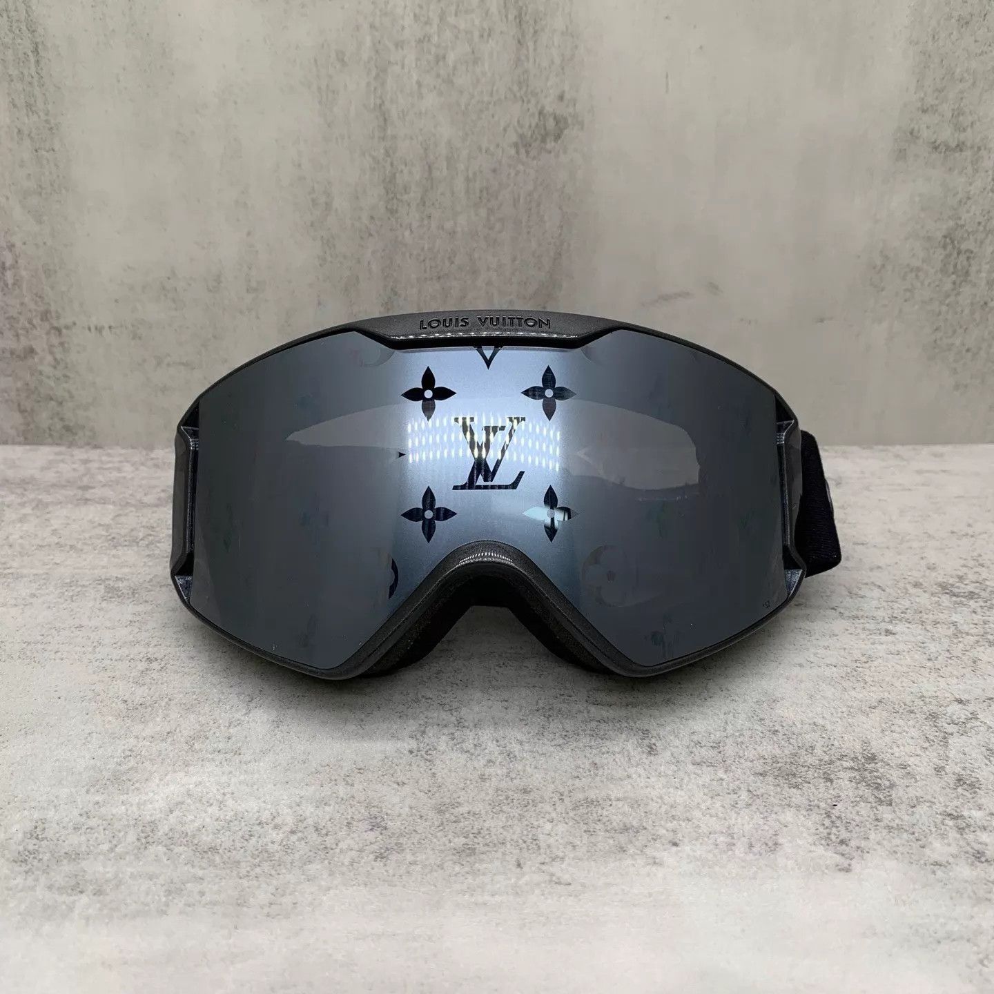 Louis Vuitton LV New Black Monogram Print Windproof Ski Goggles Size ONE SIZE - 2 Thumbnail