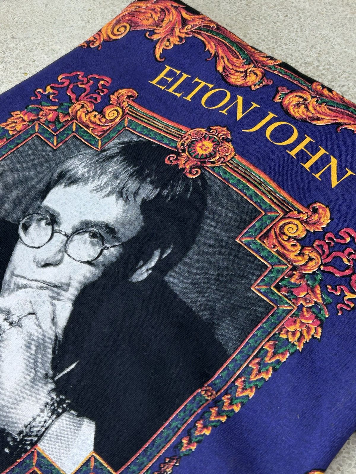 Band Tees Elton John 1992 1993 Versace Size US XL / EU 56 / 4 - 6 Thumbnail