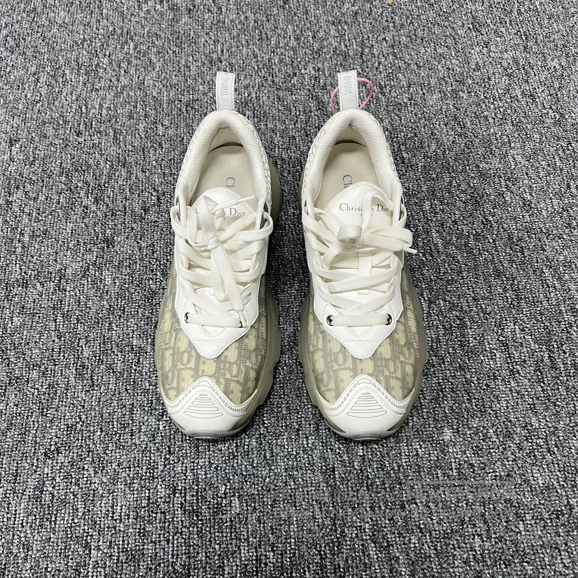 Dior Dior Vibe: Old-style mosaic design; suitable for sneakers Size US 8.5 / IT 38.5 - 3 Thumbnail
