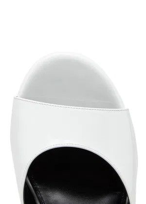 Balenciaga o1y0625 Sandals in White Size US 8 / IT 38 - 2 Thumbnail