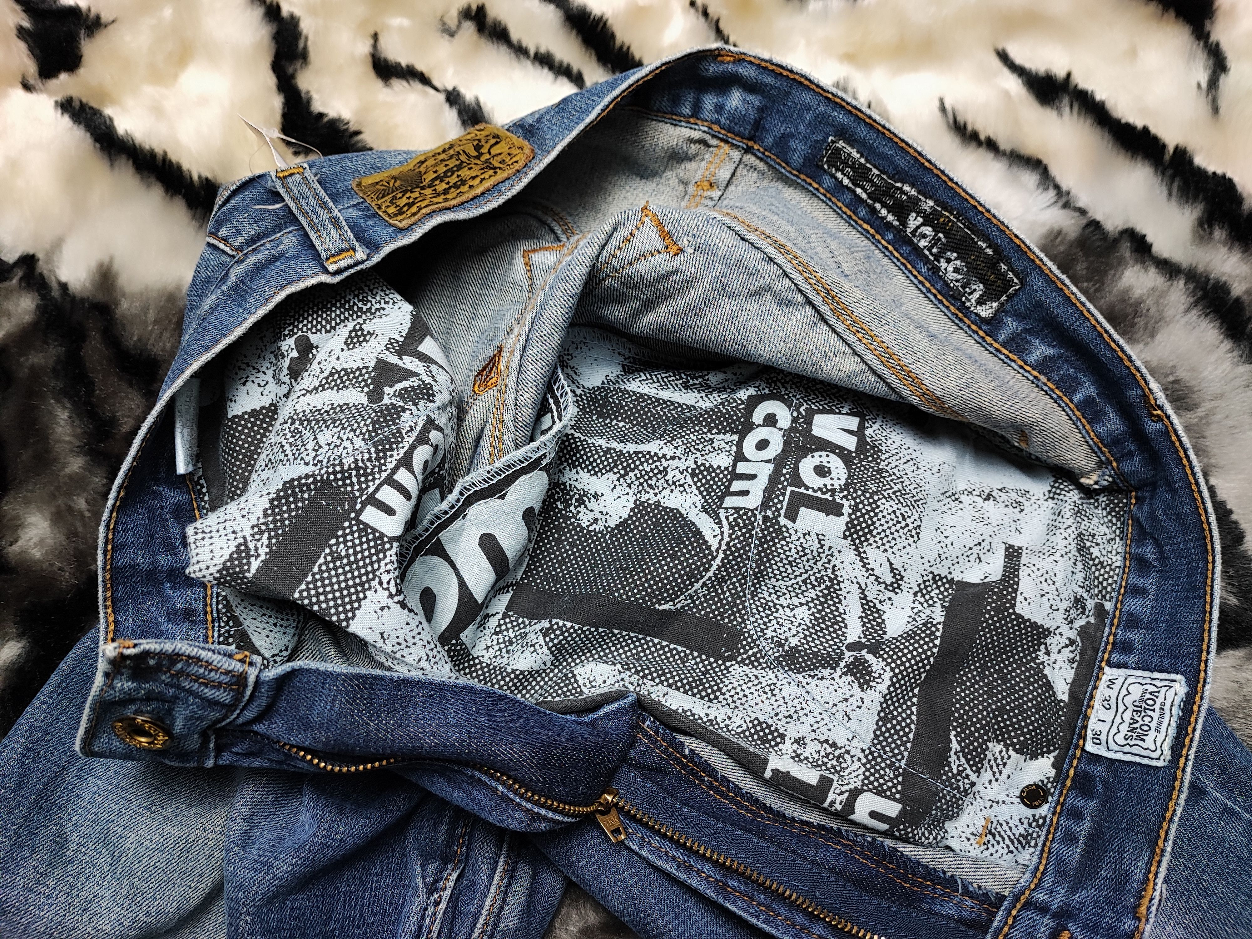 Volcom Volcom Vintage Grunge Baggy Distress Size US 32 / EU 48 - 1 Thumbnail