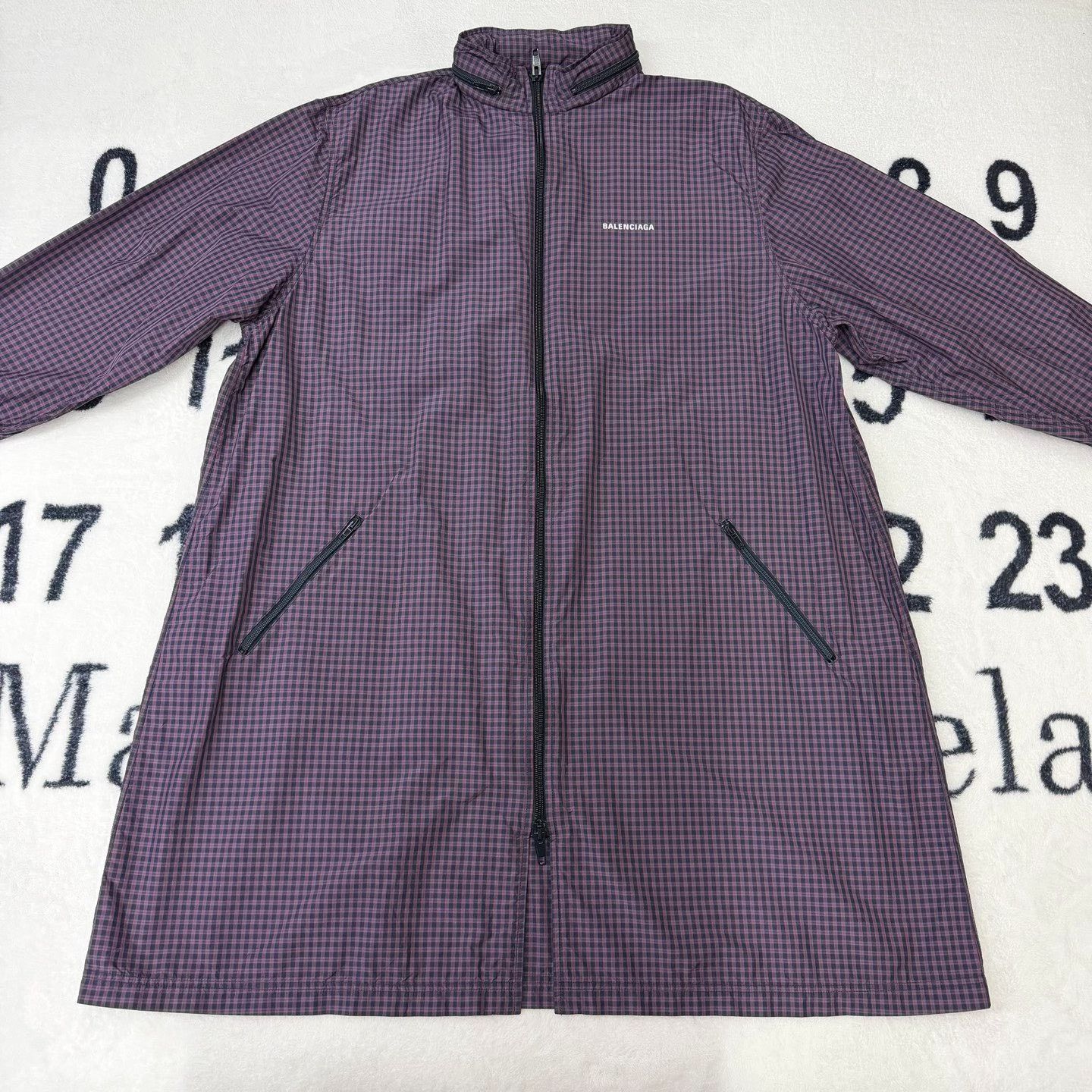 Balenciaga Balenciaga Checkered Purple Light Jacket l Men Size US L / EU 52-54 / 3 - 1 Thumbnail