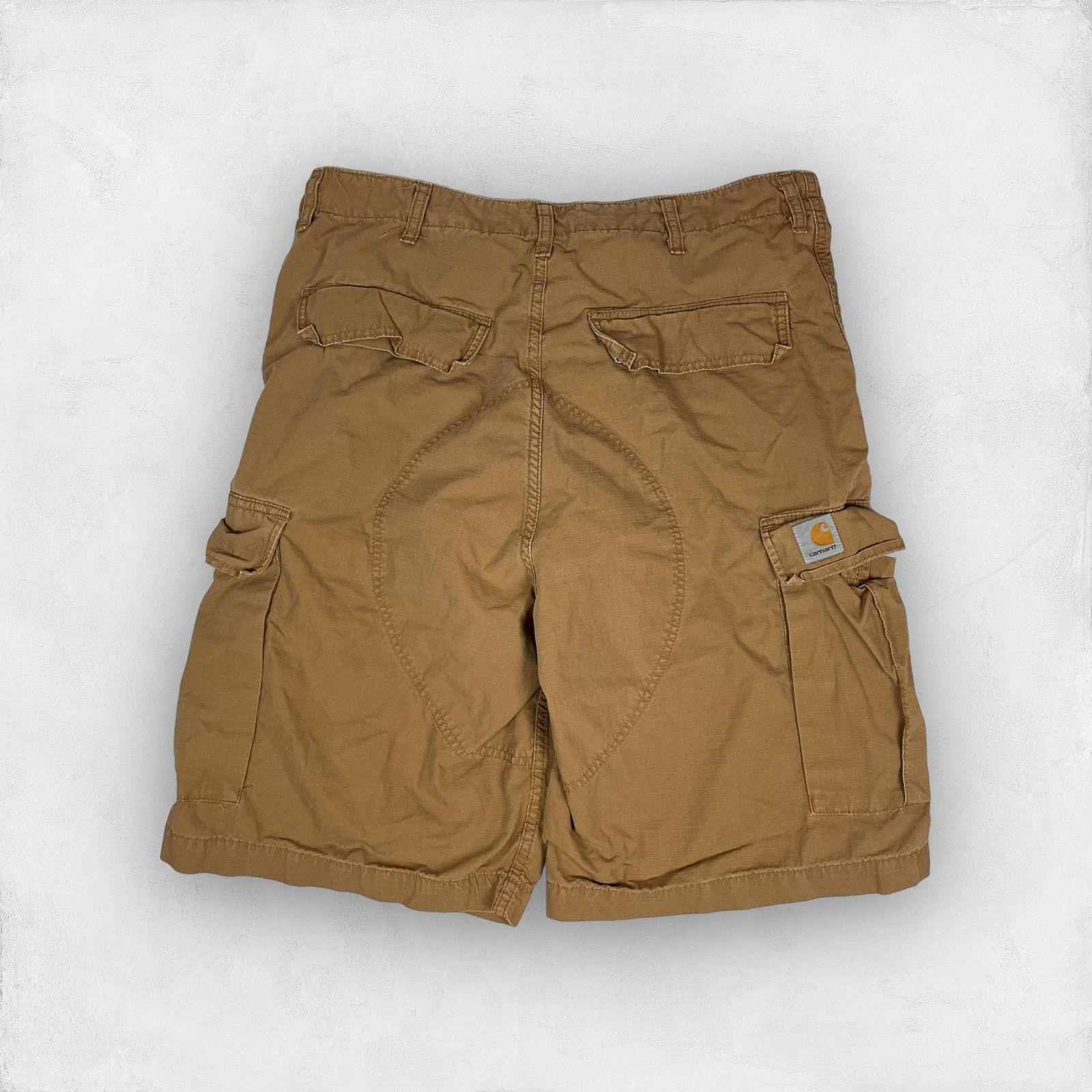 Carhartt Men's brown Cotton High-Rise Cargo Bermuda Short 34