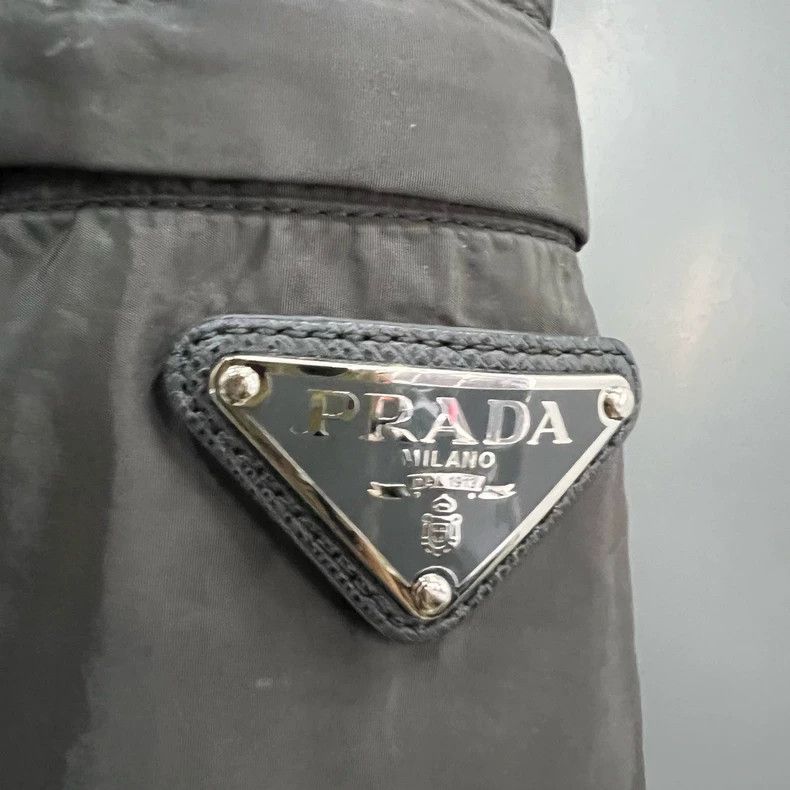 Prada Prada Color-matched triangle hooded jacket 2502-Nextarrow Size US M / EU 48-50 / 2 - 2 Thumbnail