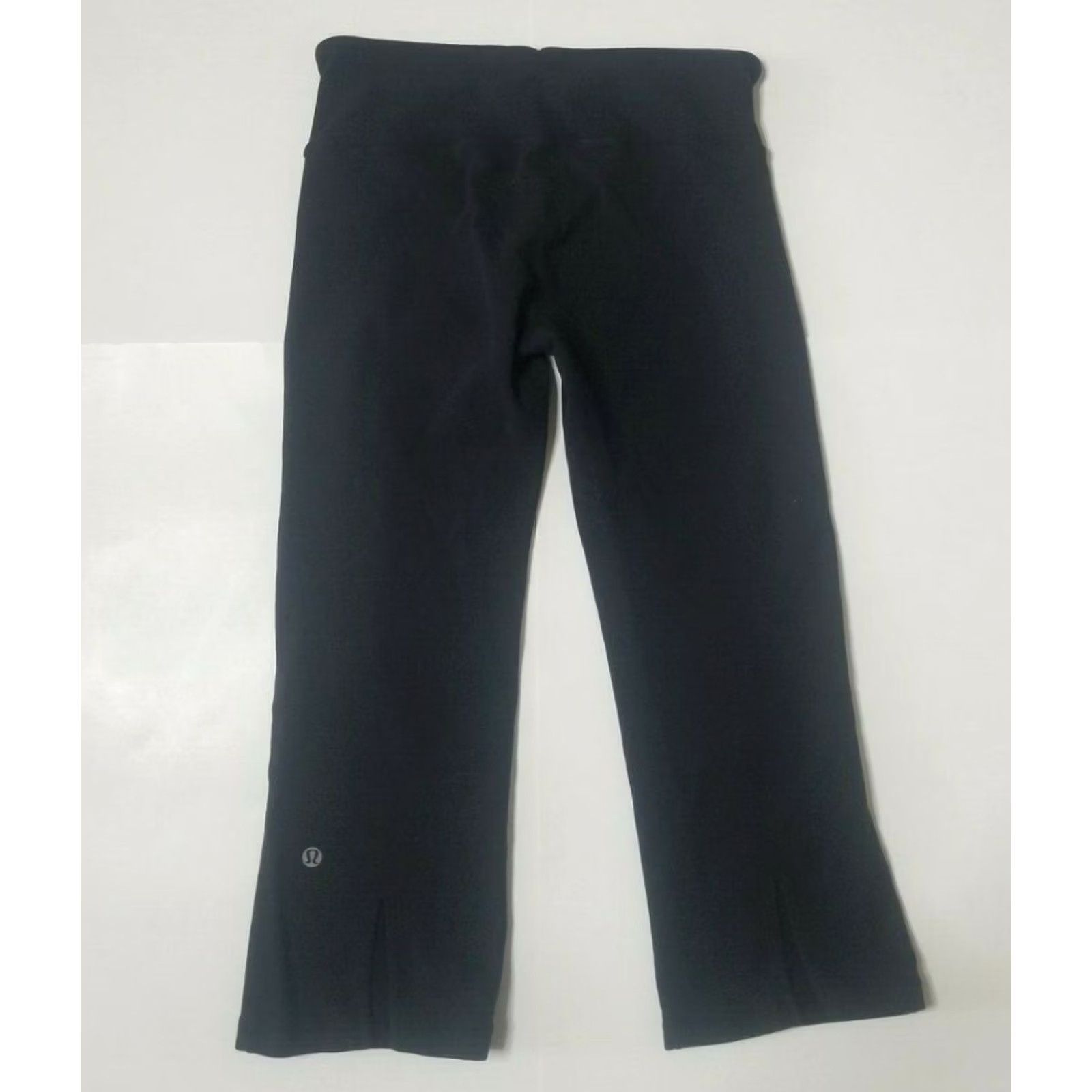 Lululemon Lululemon Womens Leggings Cropped Sz 6 Slit Solid Black Pants Flaws Size 28" / US 6 / IT 42 - 2 Thumbnail