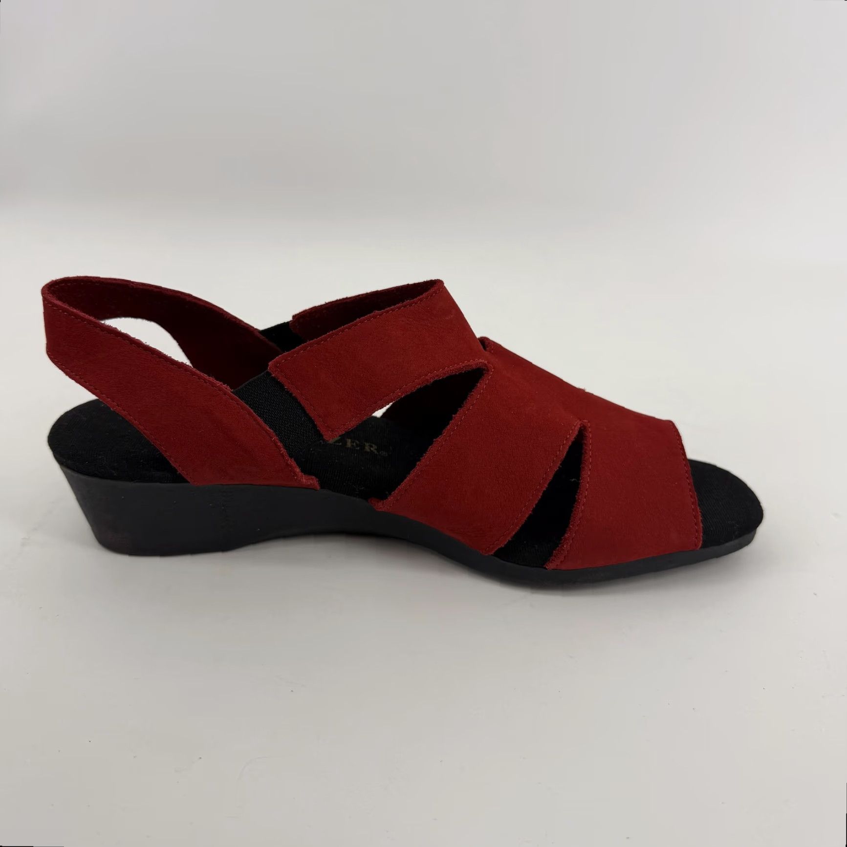Naturalizer VINTAGE Naturalizer Sandals Womens 8.5 M Accent Red Slingback Wedge 90s 132N85 Bohemian Hipster Casual Summer Shoes Size US 9 / IT 39 - 3 Thumbnail