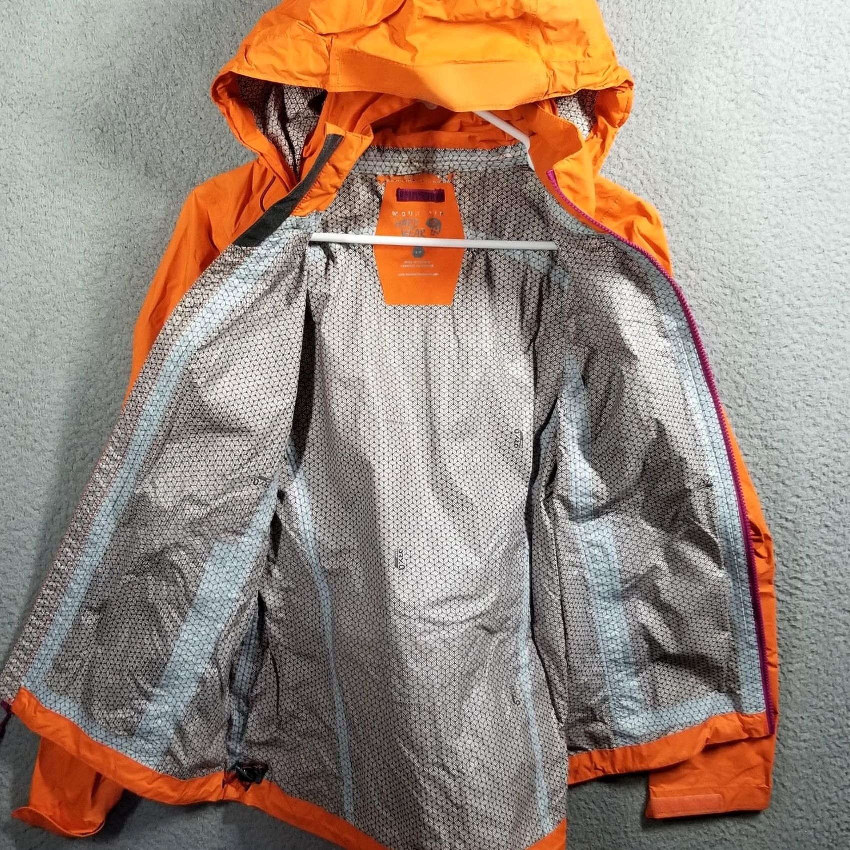 Mountain Hardwear VINTAGE Mountain Hardwear Jacket Womens Small Orange Hooded Windbreaker Rain Shell Trail Size S / US 4 / IT 40 - 3 Thumbnail