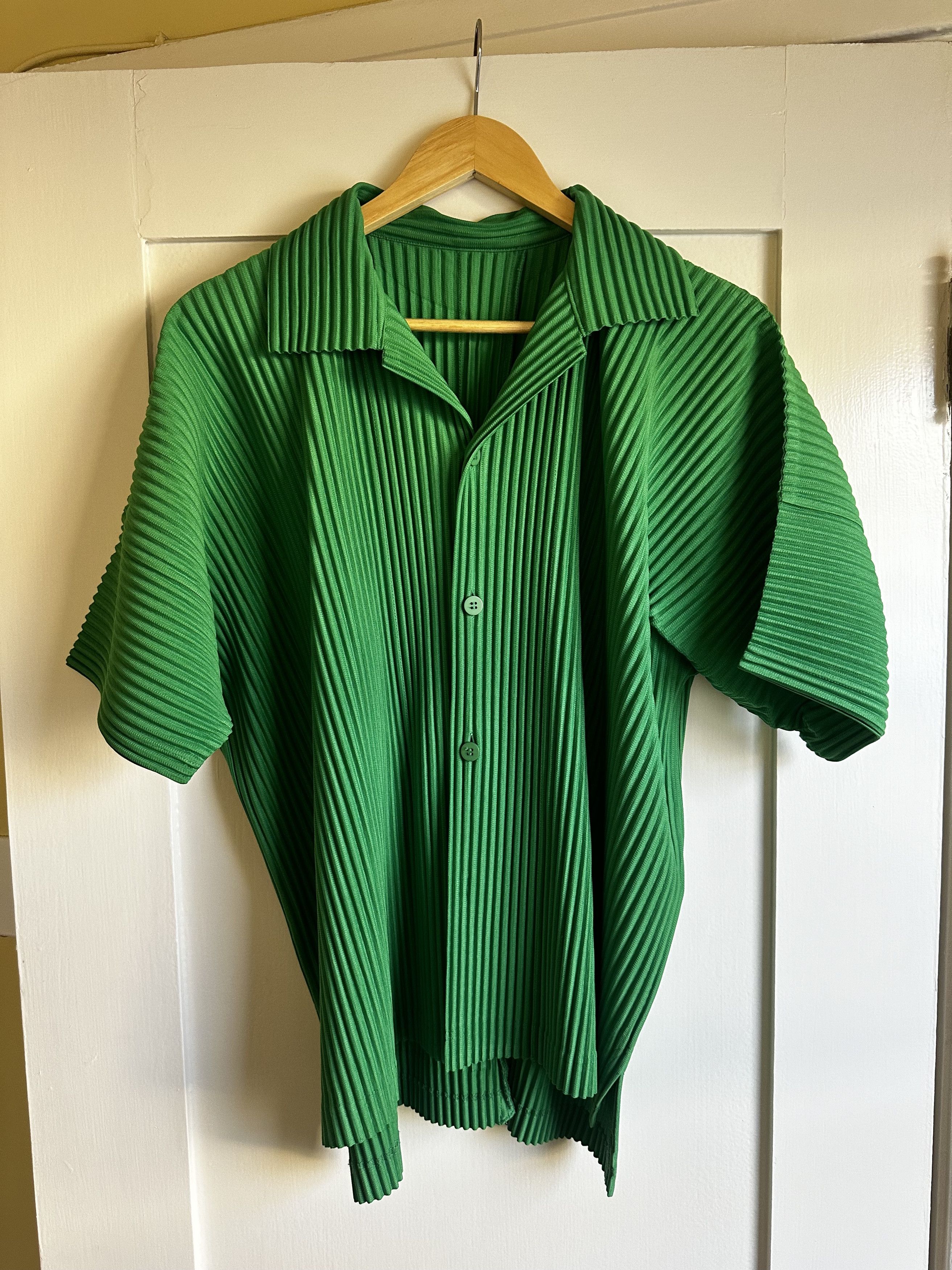 me ISSEY MIYAKE KURODA SEITARO GREEN カットソー(半袖/袖なし)