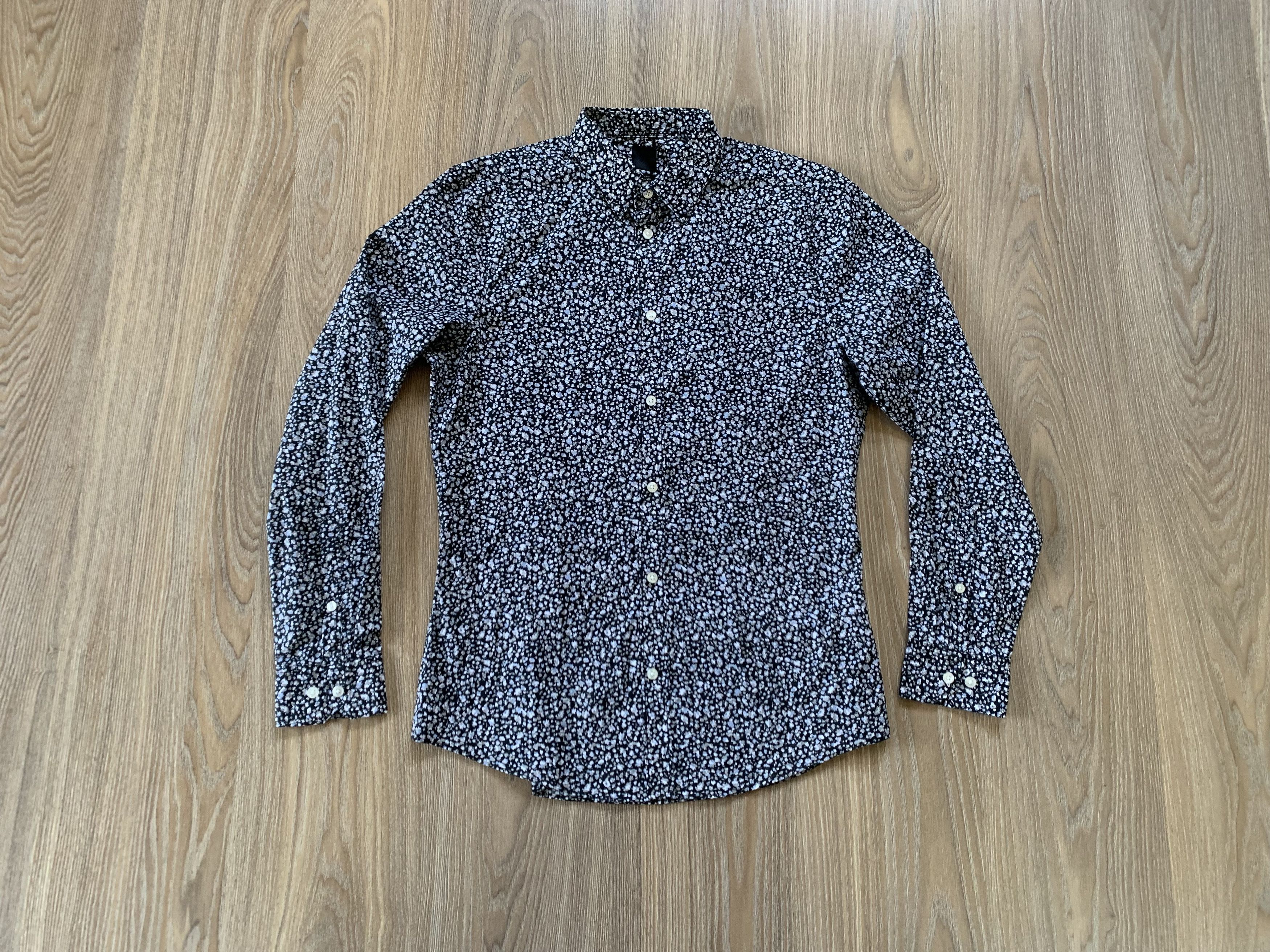 H&M H&M Slim Fit Easy Iron Mens Button Long Sleeve Shirt Size US M / EU 48-50 / 2 - 9 Thumbnail