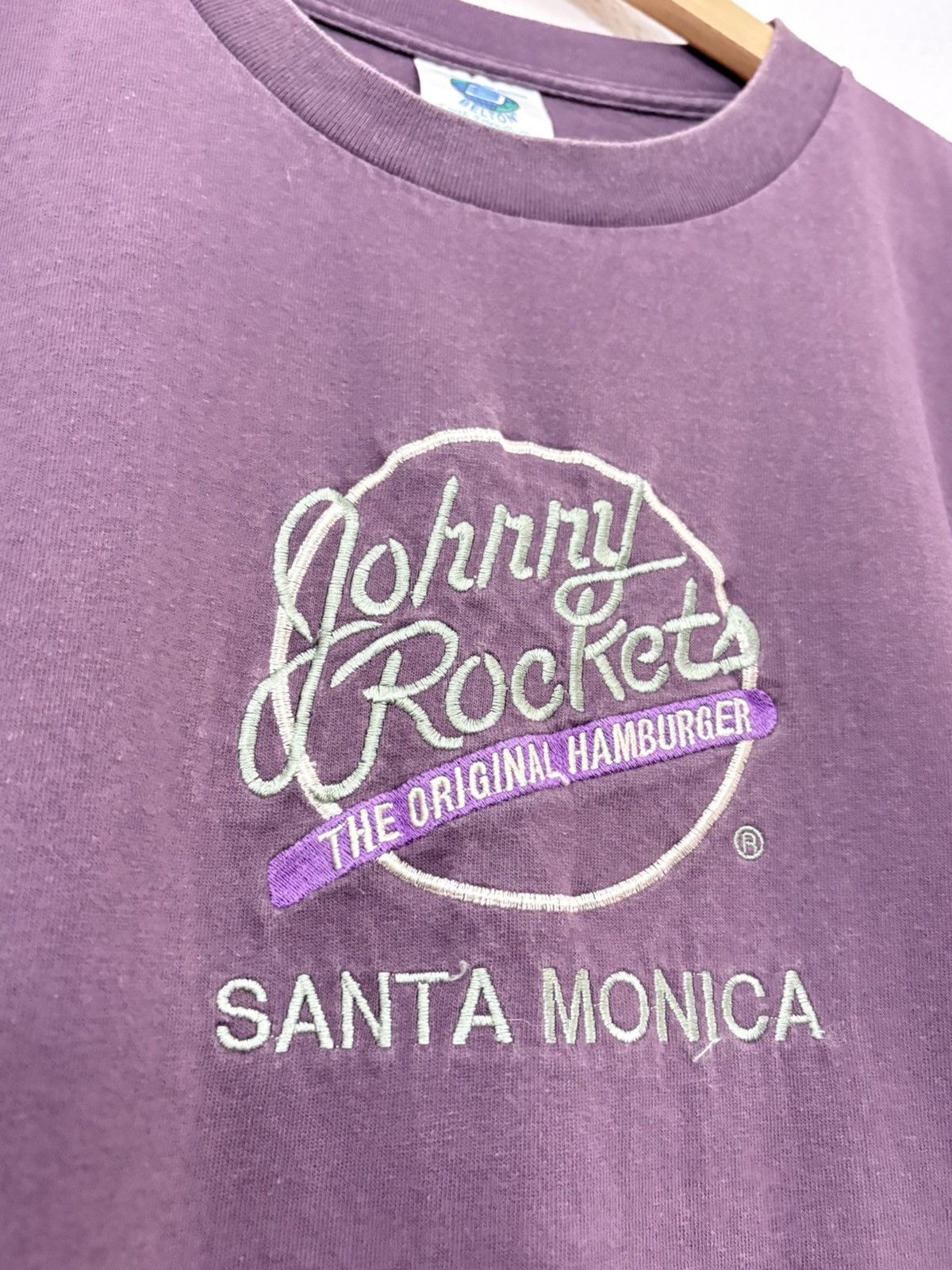 Vintage 90’s Johnny Rockets Santa Monica Embroidered Vintage Tee Size US M / EU 48-50 / 2 - 3 Thumbnail