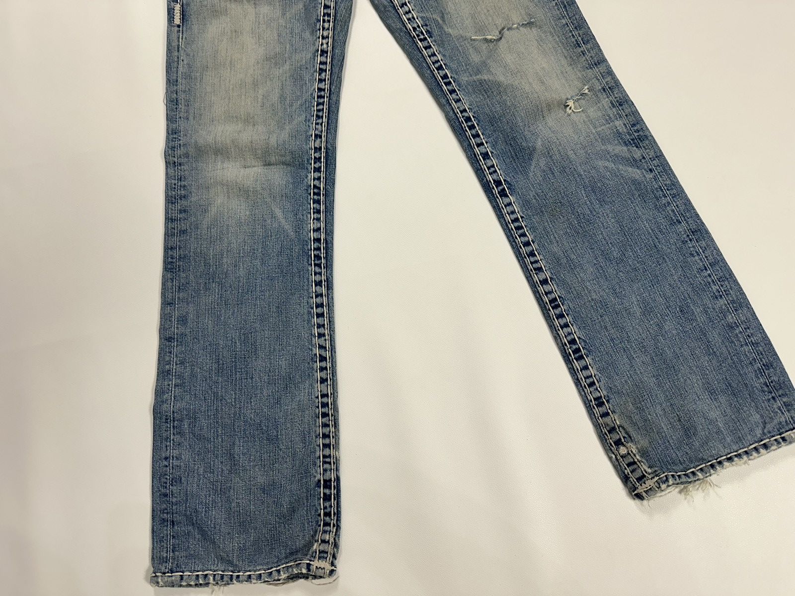 True Religion True Religion Bobby Super T Distressed Denim Size US 31 - 3 Thumbnail