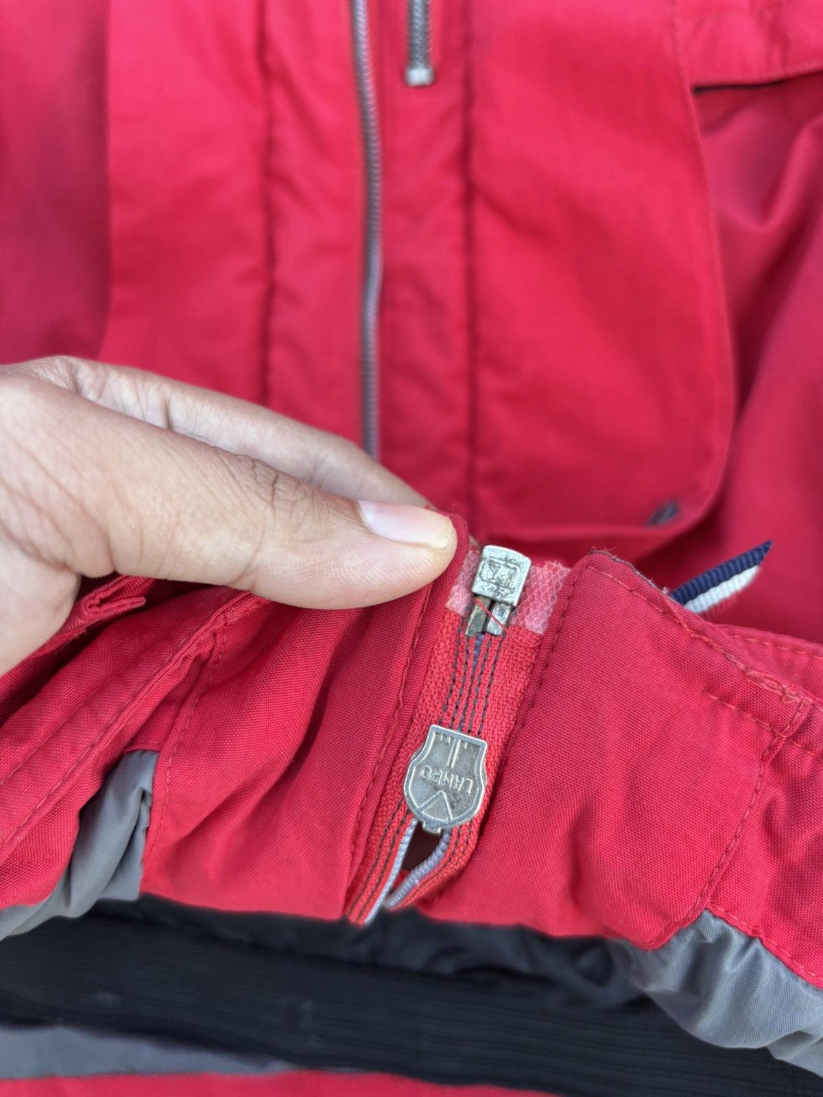 Moncler Grenoble Vintage moncler grenoble recco ski outdoor jacket Size US L / EU 52-54 / 3 - 9 Thumbnail