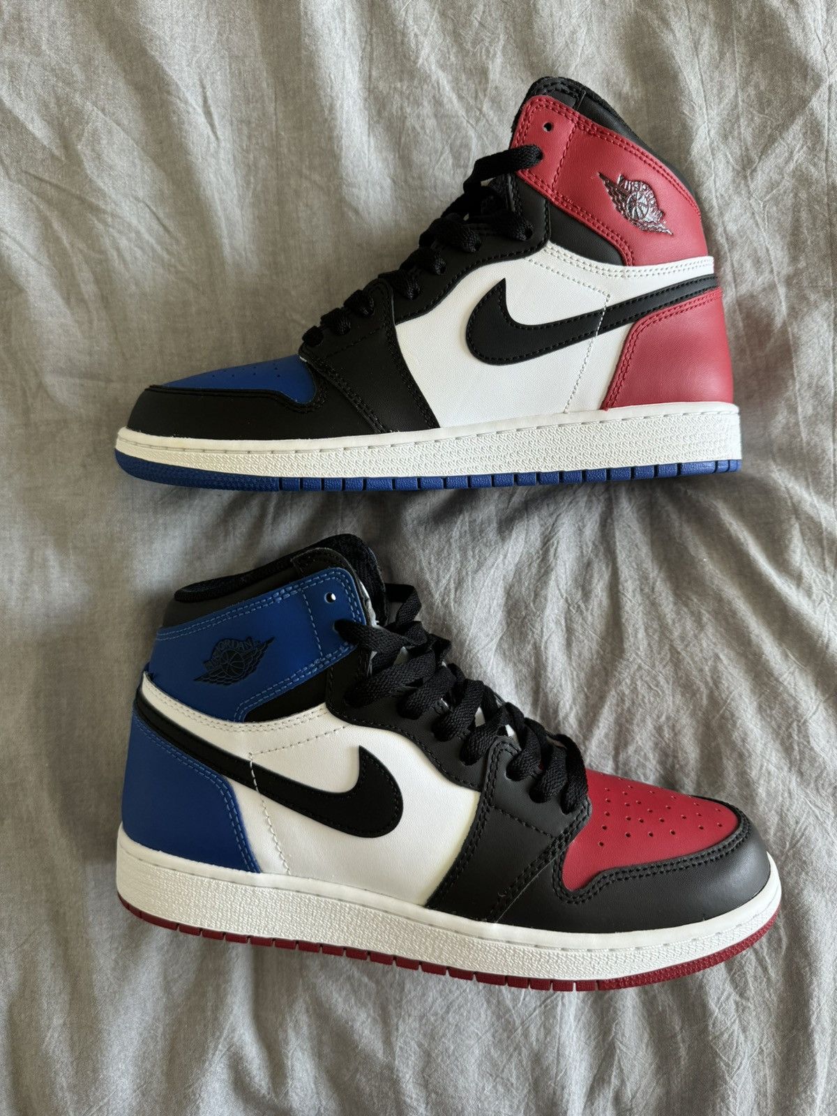 Jordan Brand Jordan 1 Top 3 Gs Size 7y Size US 7 / EU 40 - 2 Thumbnail