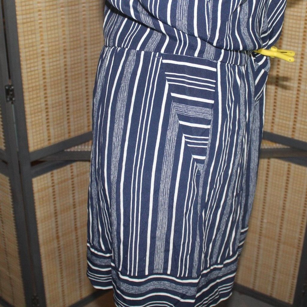 Loft LOFT Navy & White Striped Shortie Romper Size 34" / US 12 / IT 48 - 3 Thumbnail