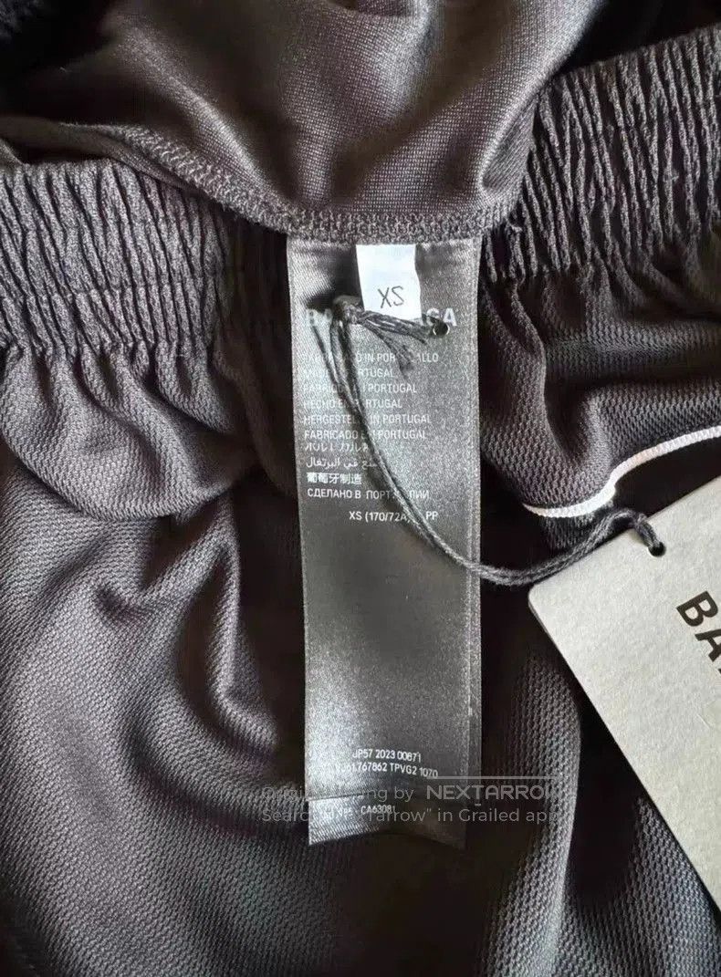 Balenciaga Balenciaga x Manchester United 23FW Shorts. Size US 26 / EU 42 - 4 Thumbnail