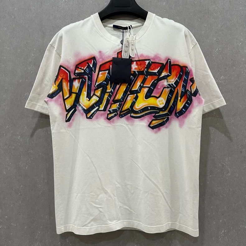 Louis Vuitton louis vuitton graffiti logo short sleeve tee Size US L / EU 52-54 / 3 - 1 Thumbnail