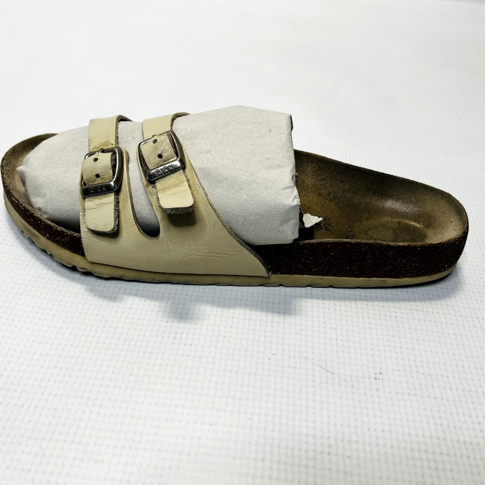 Birkenstock Birkenstock Unisex Ibiza Cream Leather Slip On Sandals Size EU 39 L8 M6 Size US 8 / IT 38 - 5 Thumbnail