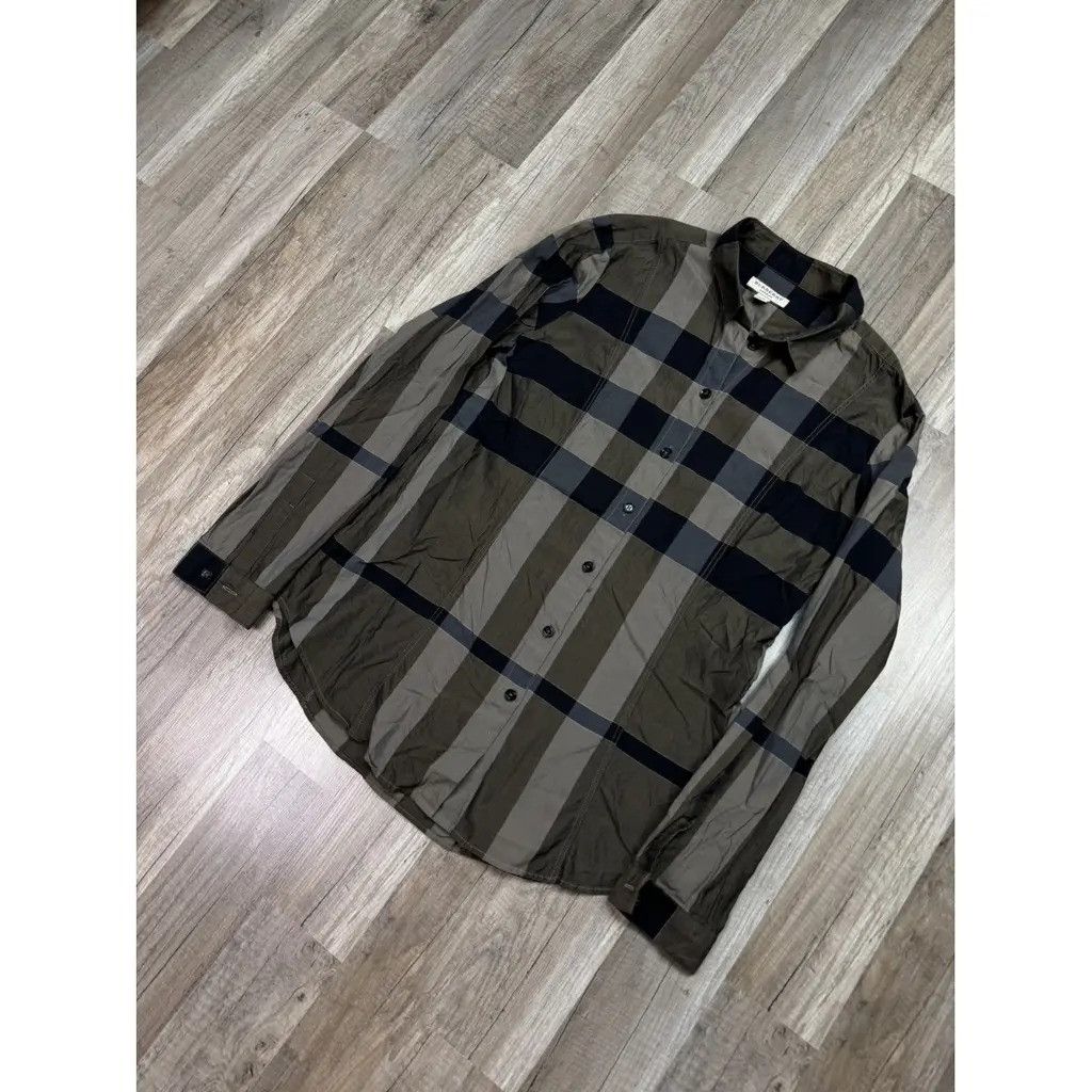 Burberry Burberry Full Pattern shirt Size: IT 40 Size S / US 4 / IT 40 - 2 Thumbnail