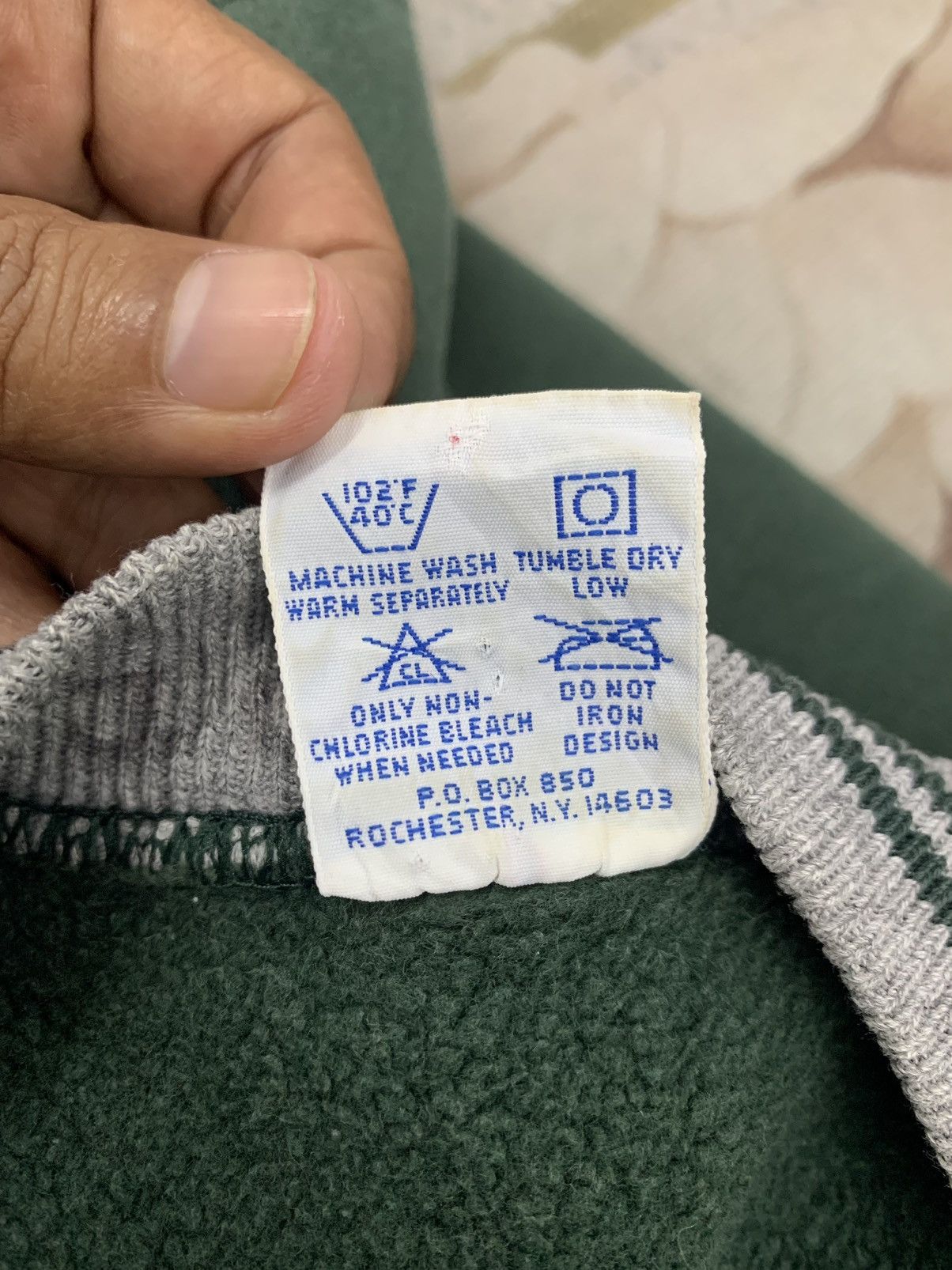 Champion × Vintage Vtg Champion Reverse Weave Big Logo Embroidered Sweatshirt Size US XL / EU 56 / 4 - 19 Thumbnail