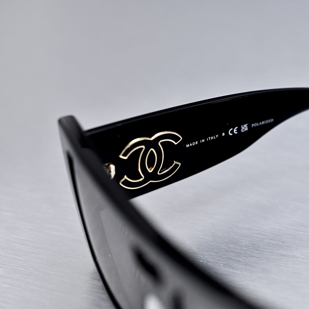 Chanel CHANEL 0CH5539 C622T8 SUNGLASSES Size ONE SIZE - 4 Thumbnail